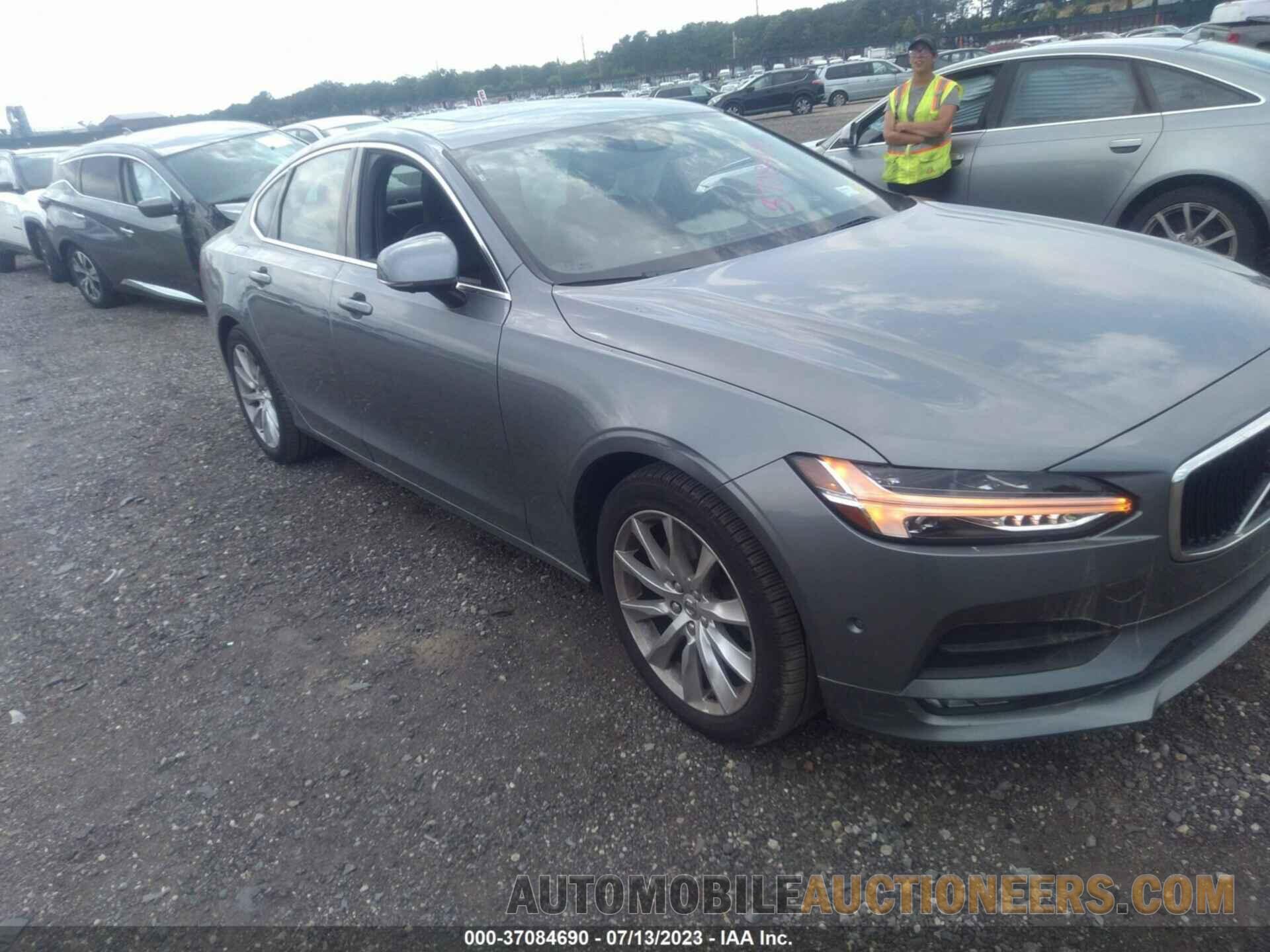 YV1A22MKXH1006717 VOLVO S90 2017