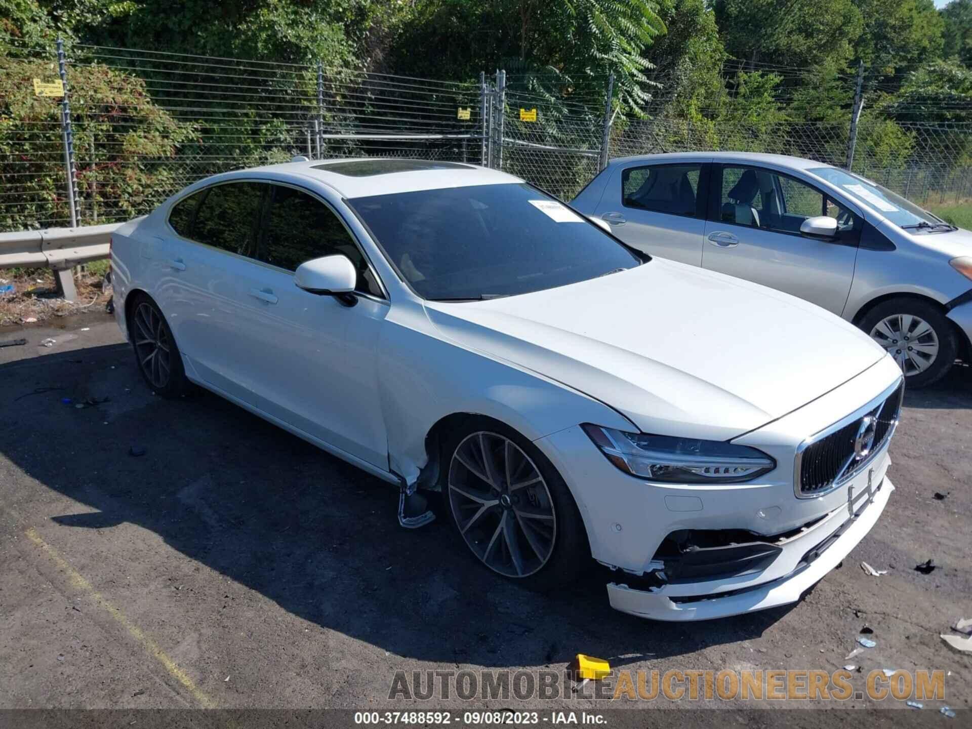 YV1A22MKXH1014767 VOLVO S90 2017