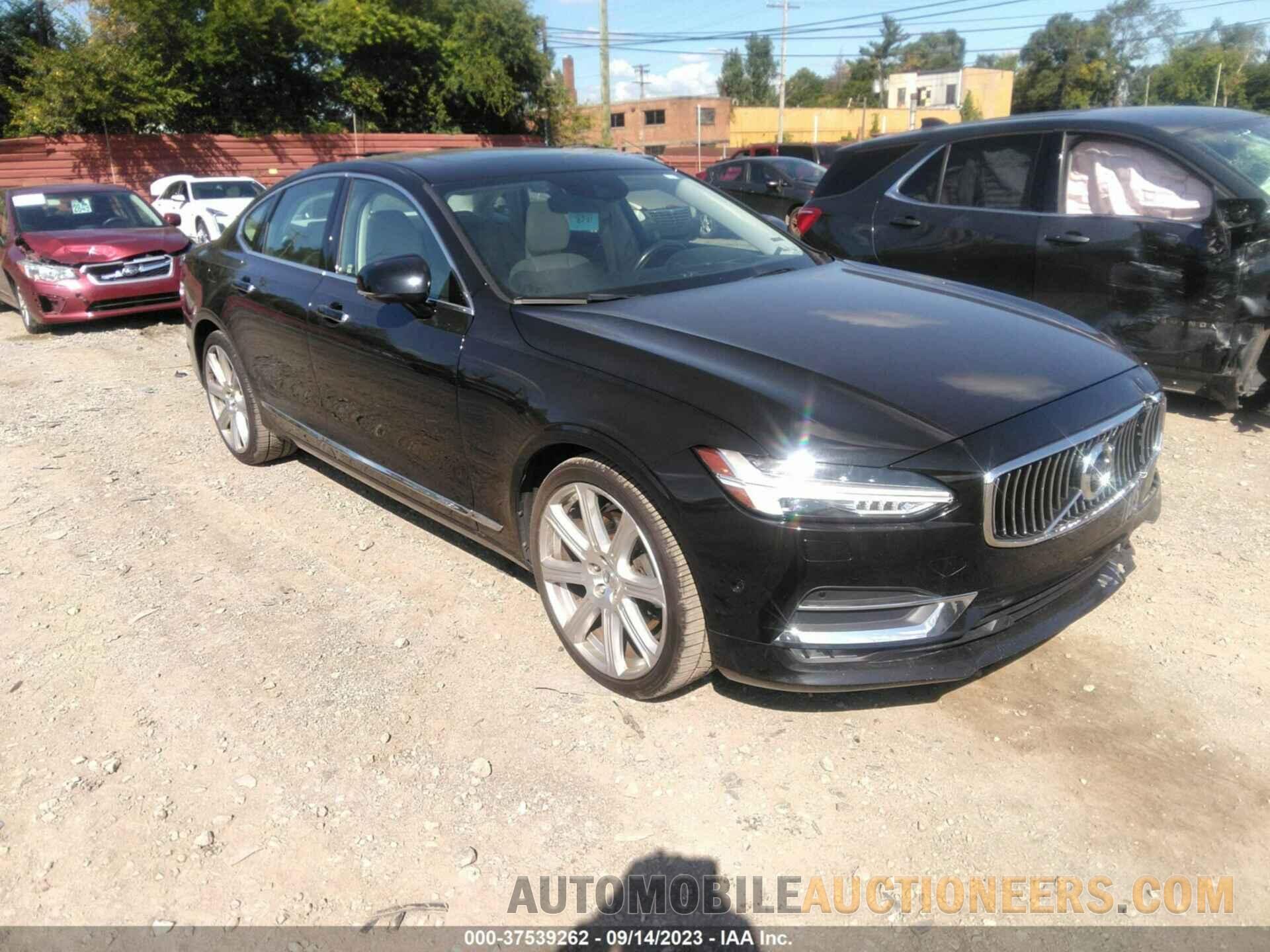 YV1A22ML1H1001060 VOLVO S90 2017