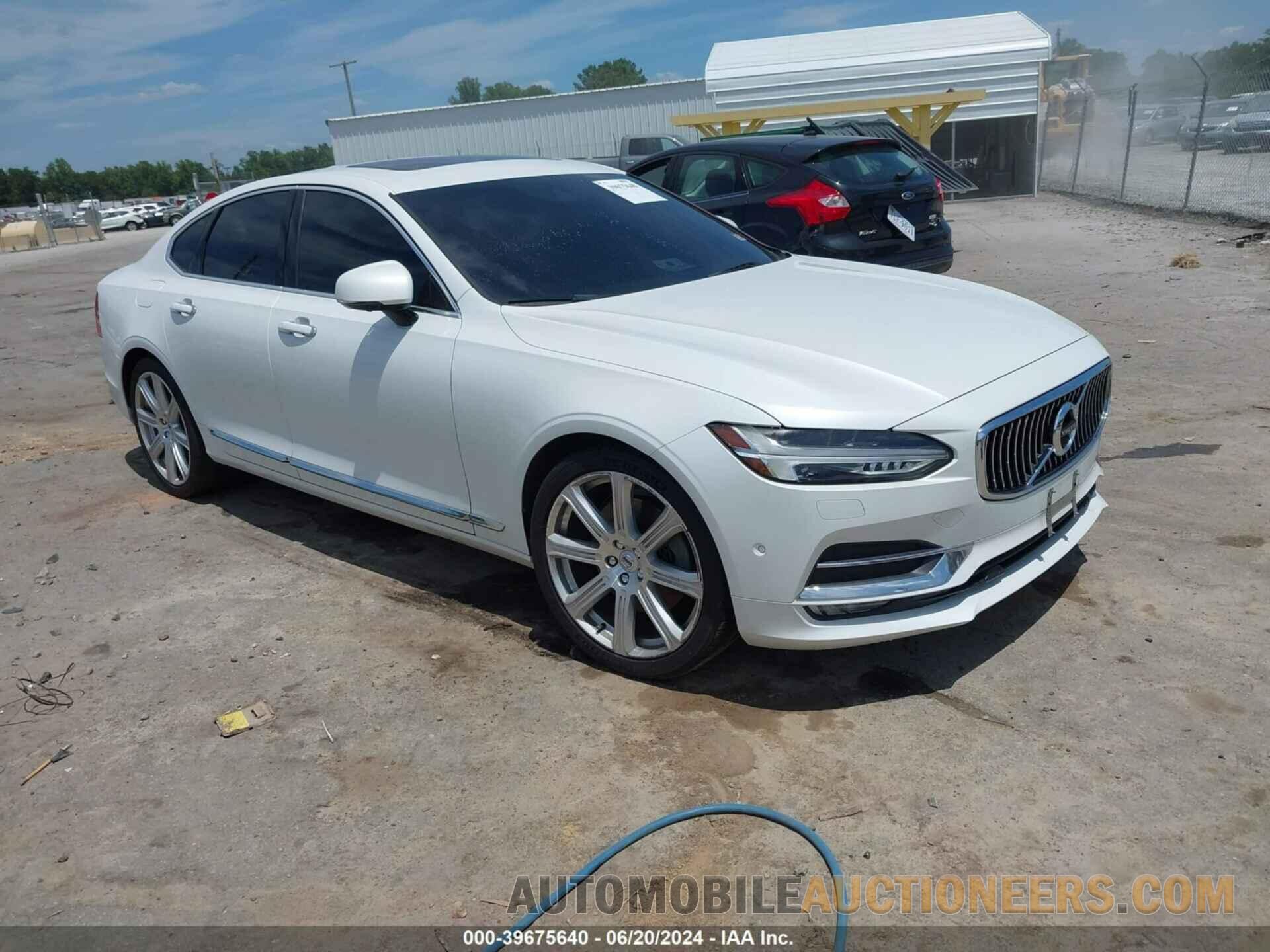 YV1A22MLXH1000957 VOLVO S90 2017