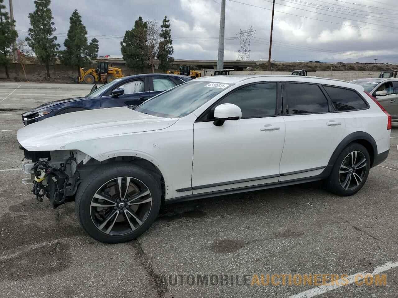 YV4102NK4J1018925 VOLVO V90 2018