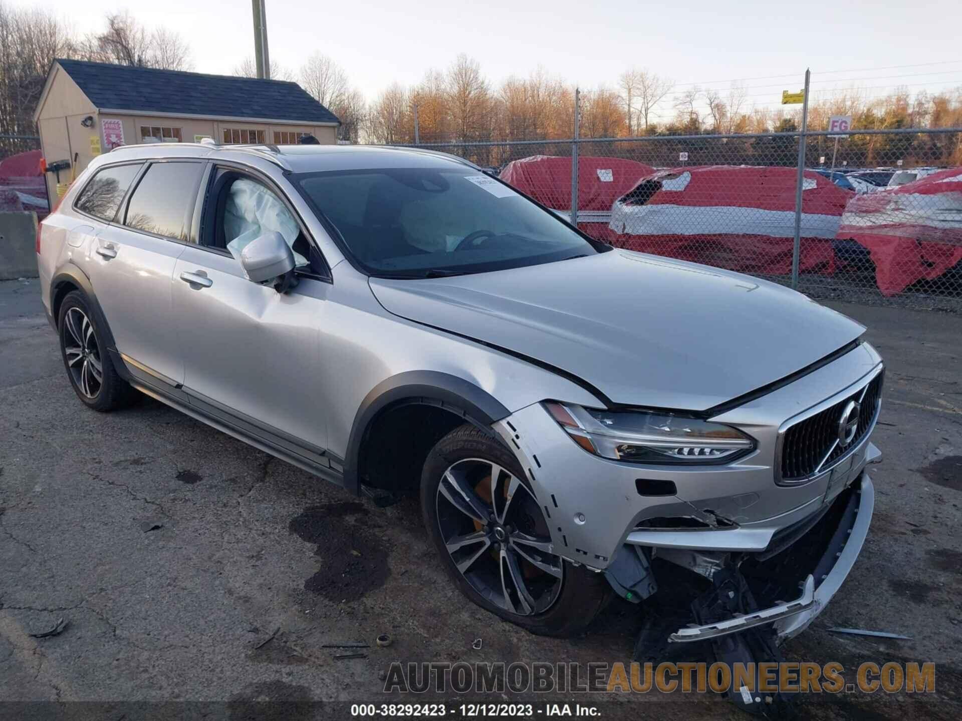 YV4102NK6J1015606 VOLVO V90 CROSS COUNTRY 2018