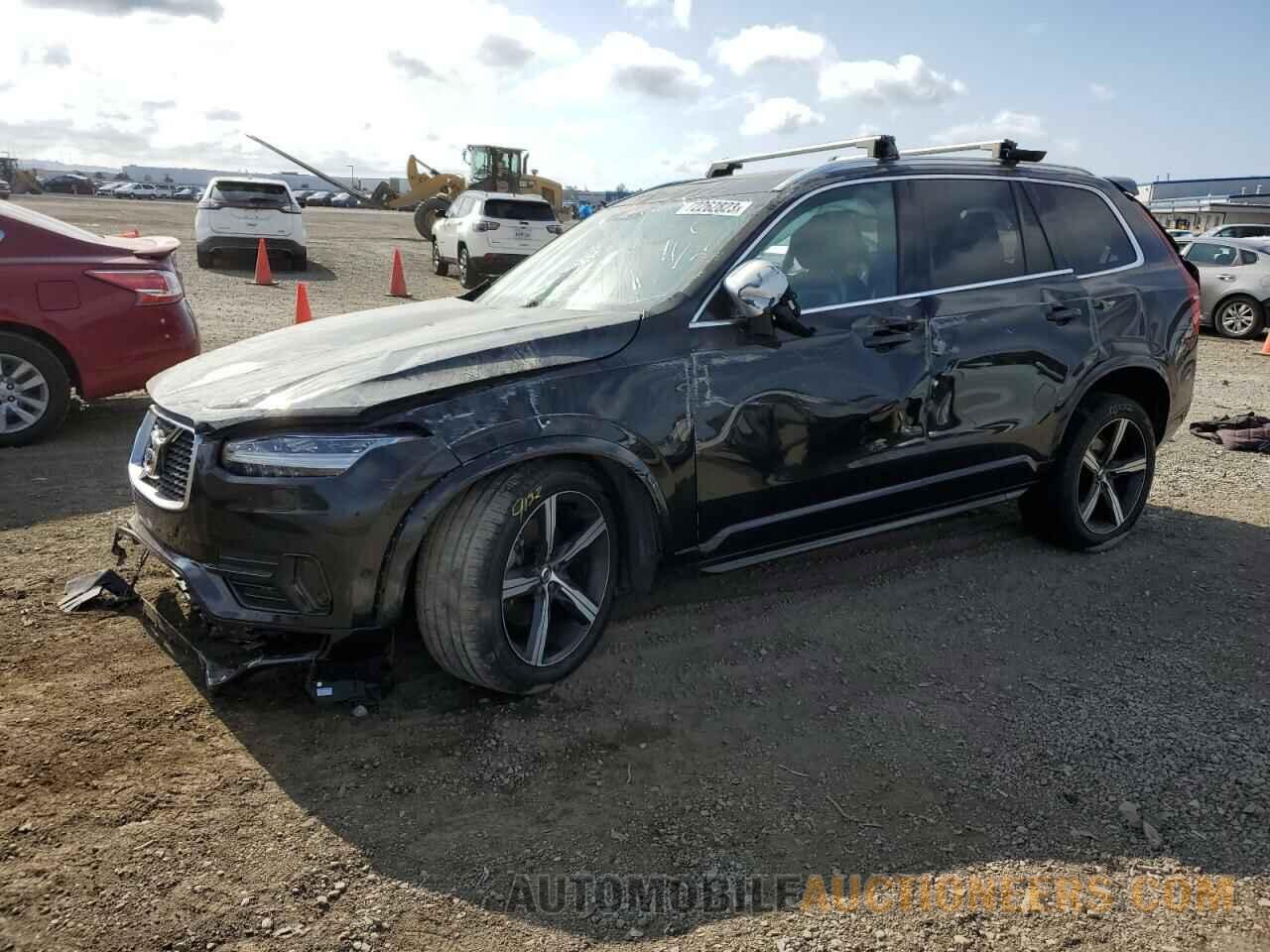 YV4102PM9J1380392 VOLVO XC90 2018