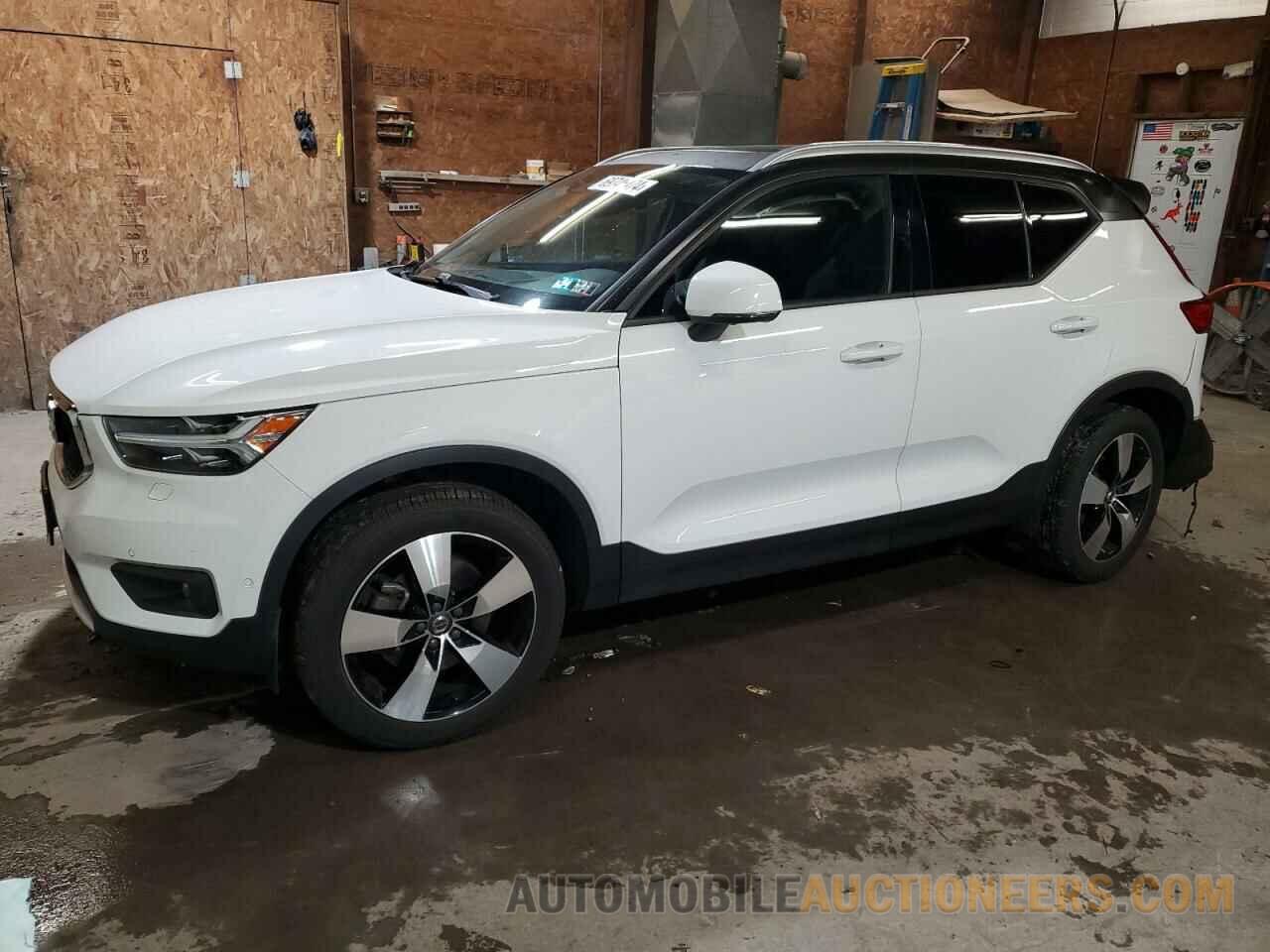 YV4162UK4K2087433 VOLVO XC40 2019