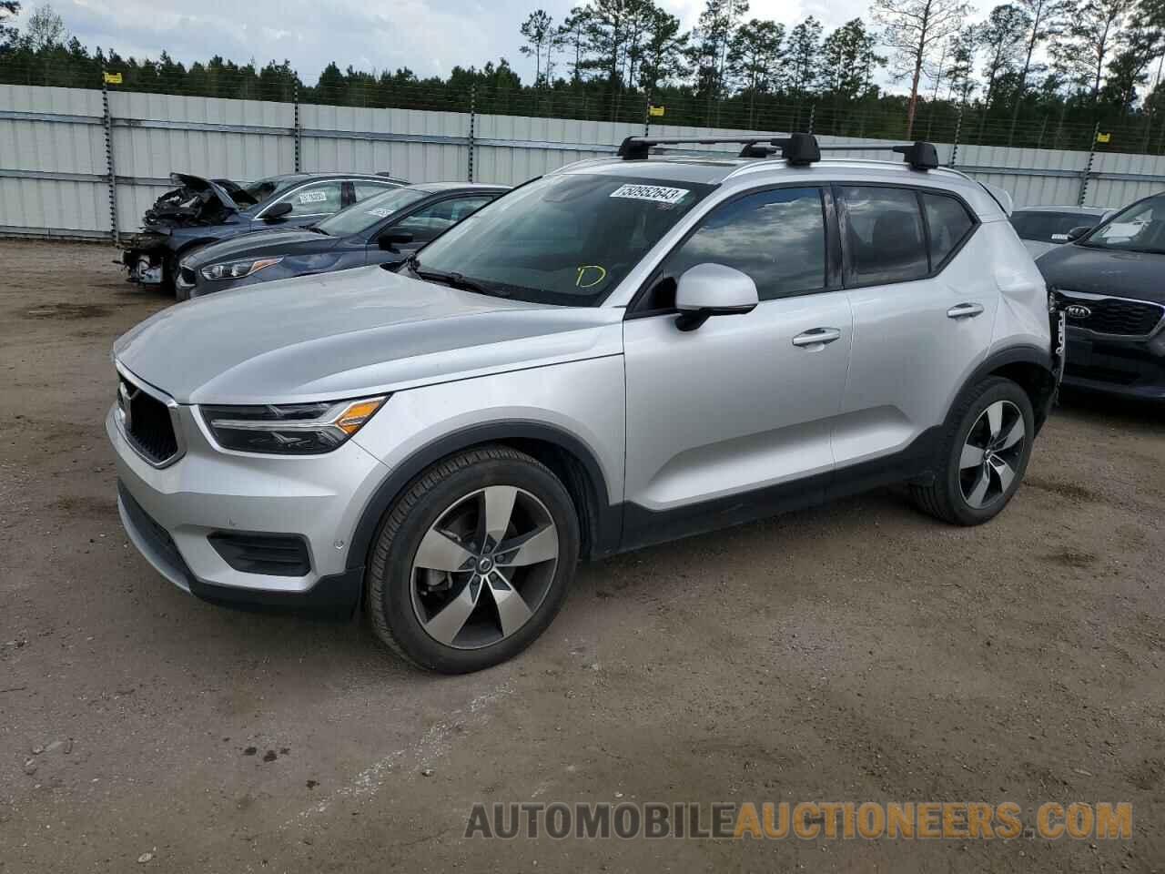 YV4162UK4K2156444 VOLVO XC40 2019