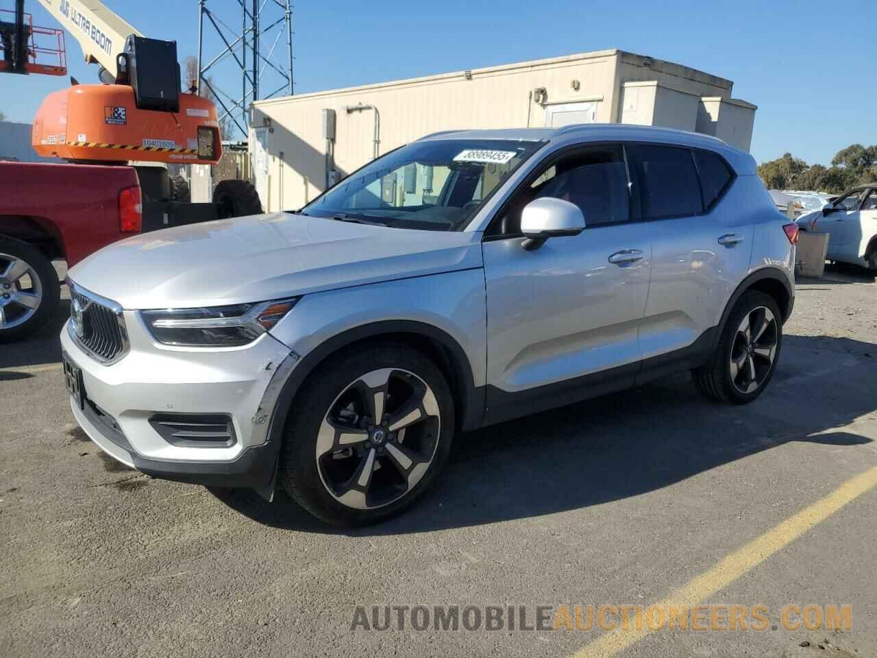 YV4162UK6K2062386 VOLVO XC40 2019