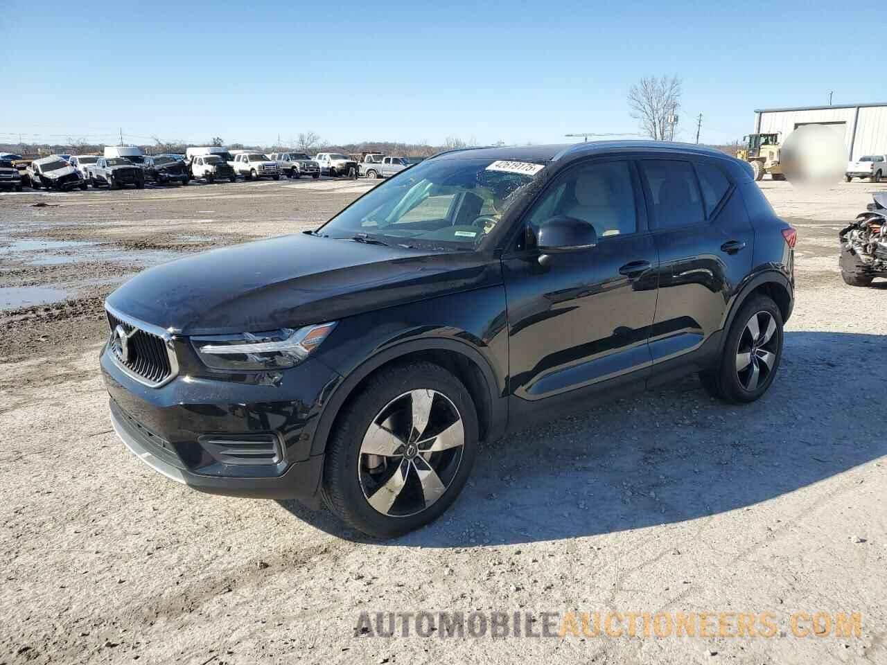 YV4162UK6K2122988 VOLVO XC40 2019