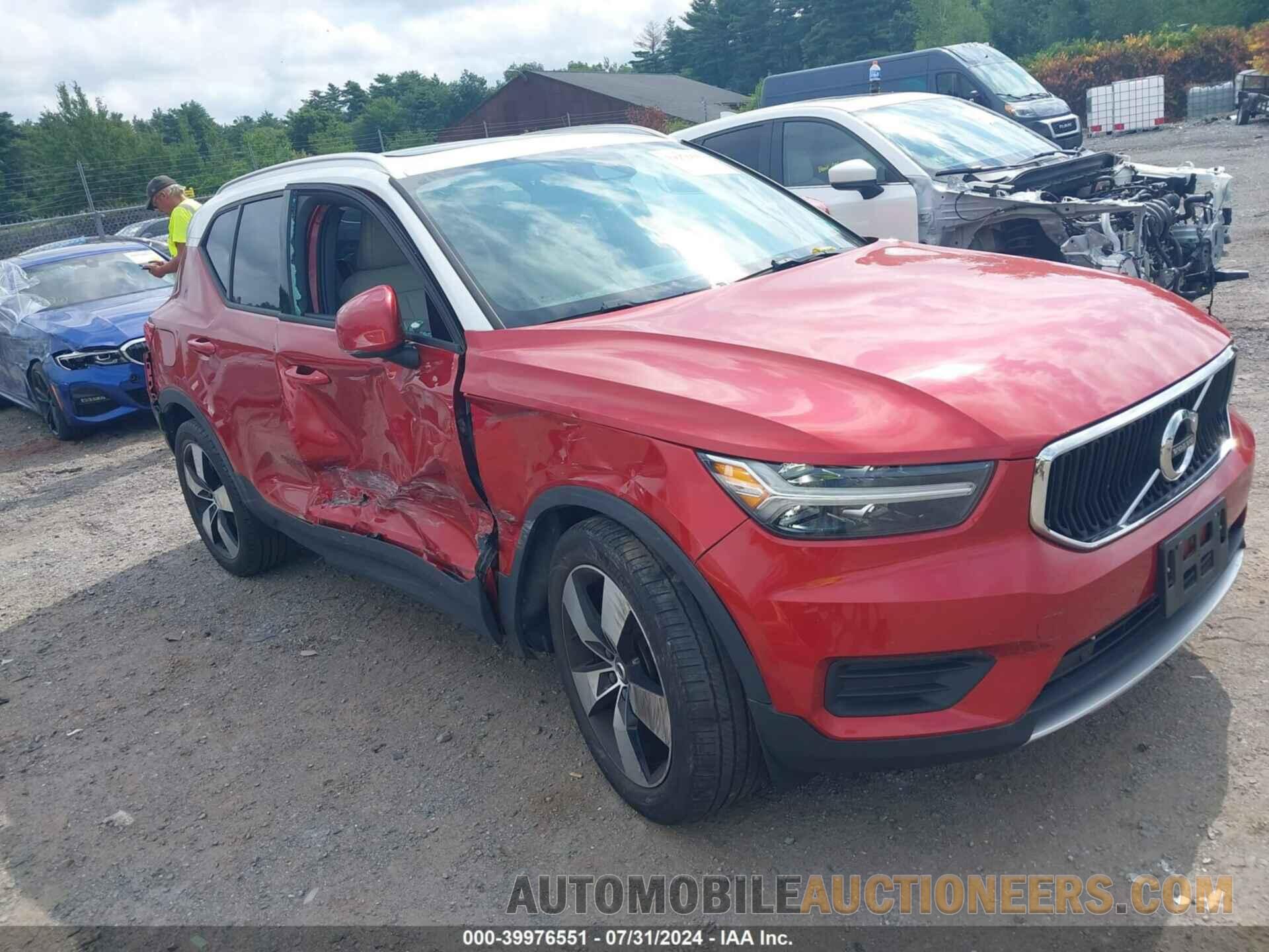 YV4162UK9K2047526 VOLVO XC40 2019