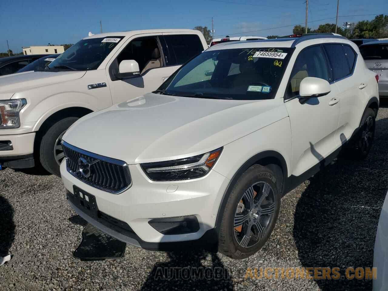 YV4162UL4K2067756 VOLVO XC40 2019