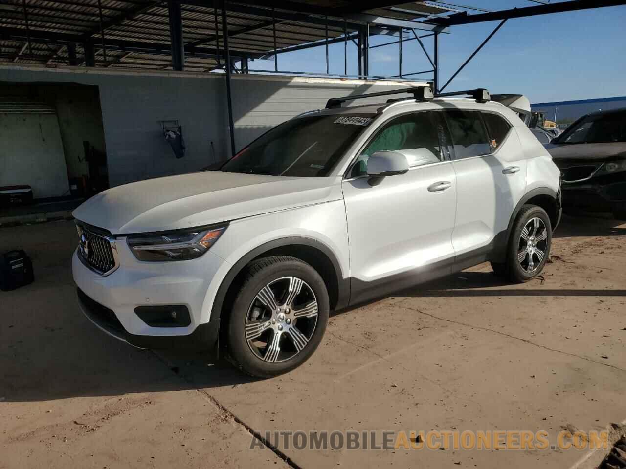 YV4162UL4N2756751 VOLVO XC40 2022