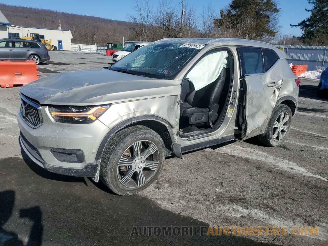 YV4162UL5K2056538 VOLVO XC40 2019