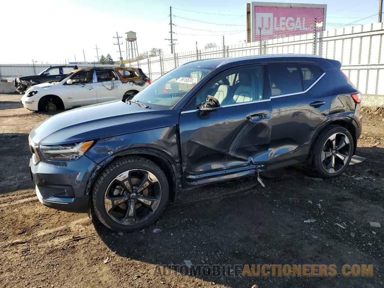 YV4162UL7K2047551 VOLVO XC40 2019