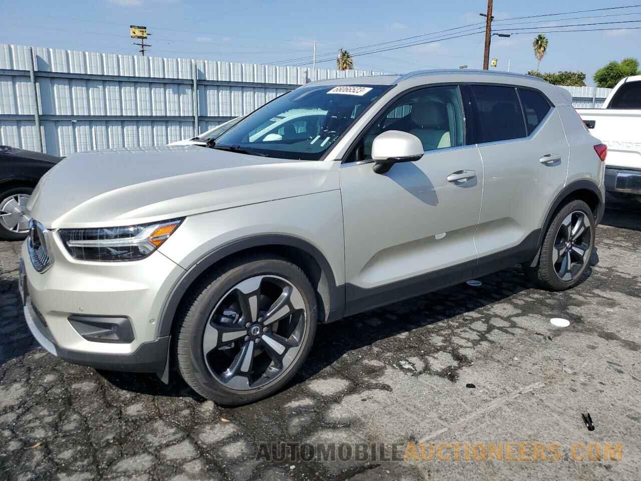 YV4162ULXK2119570 VOLVO XC40 2019