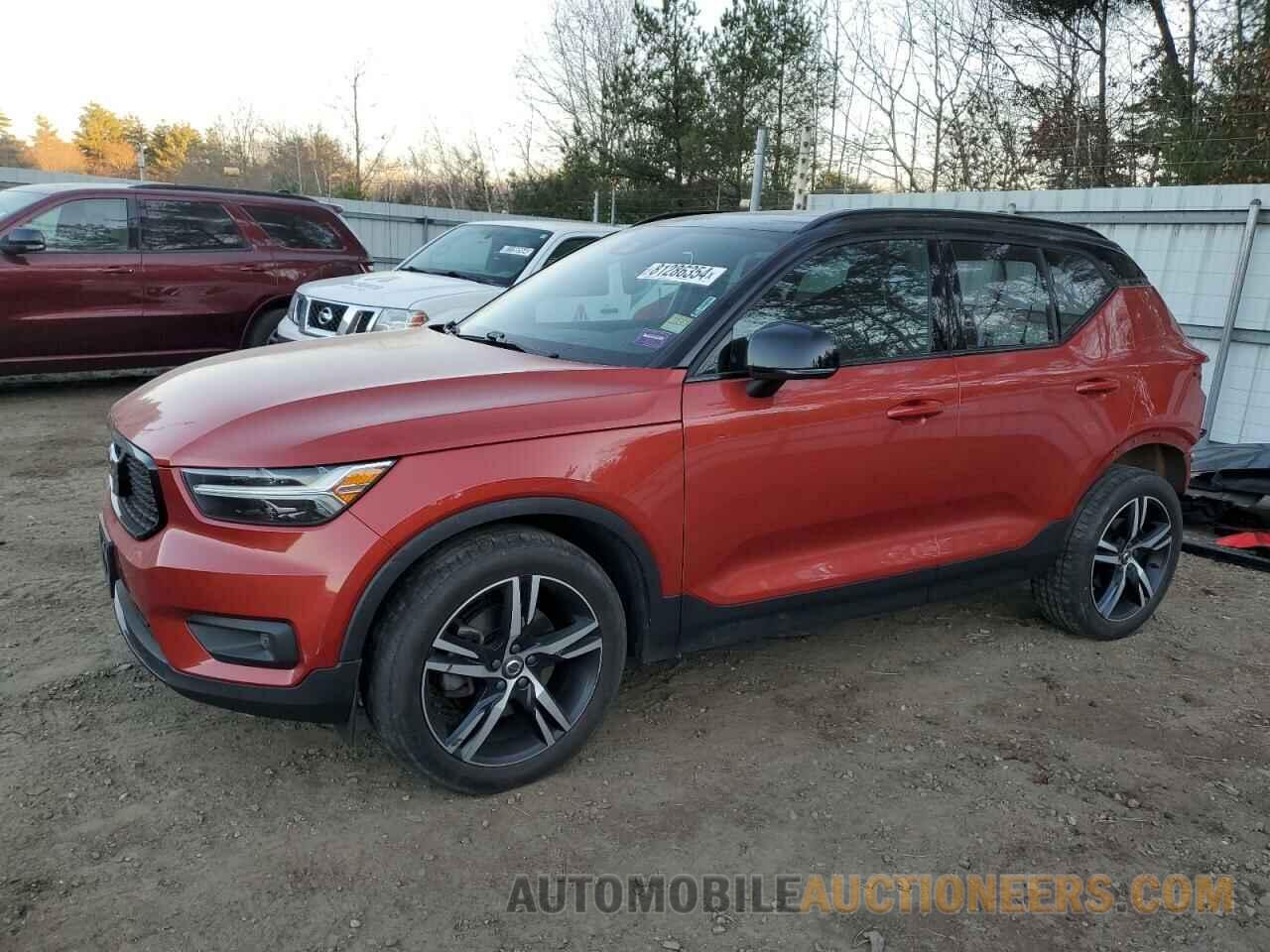 YV4162UM0K2057685 VOLVO XC40 2019