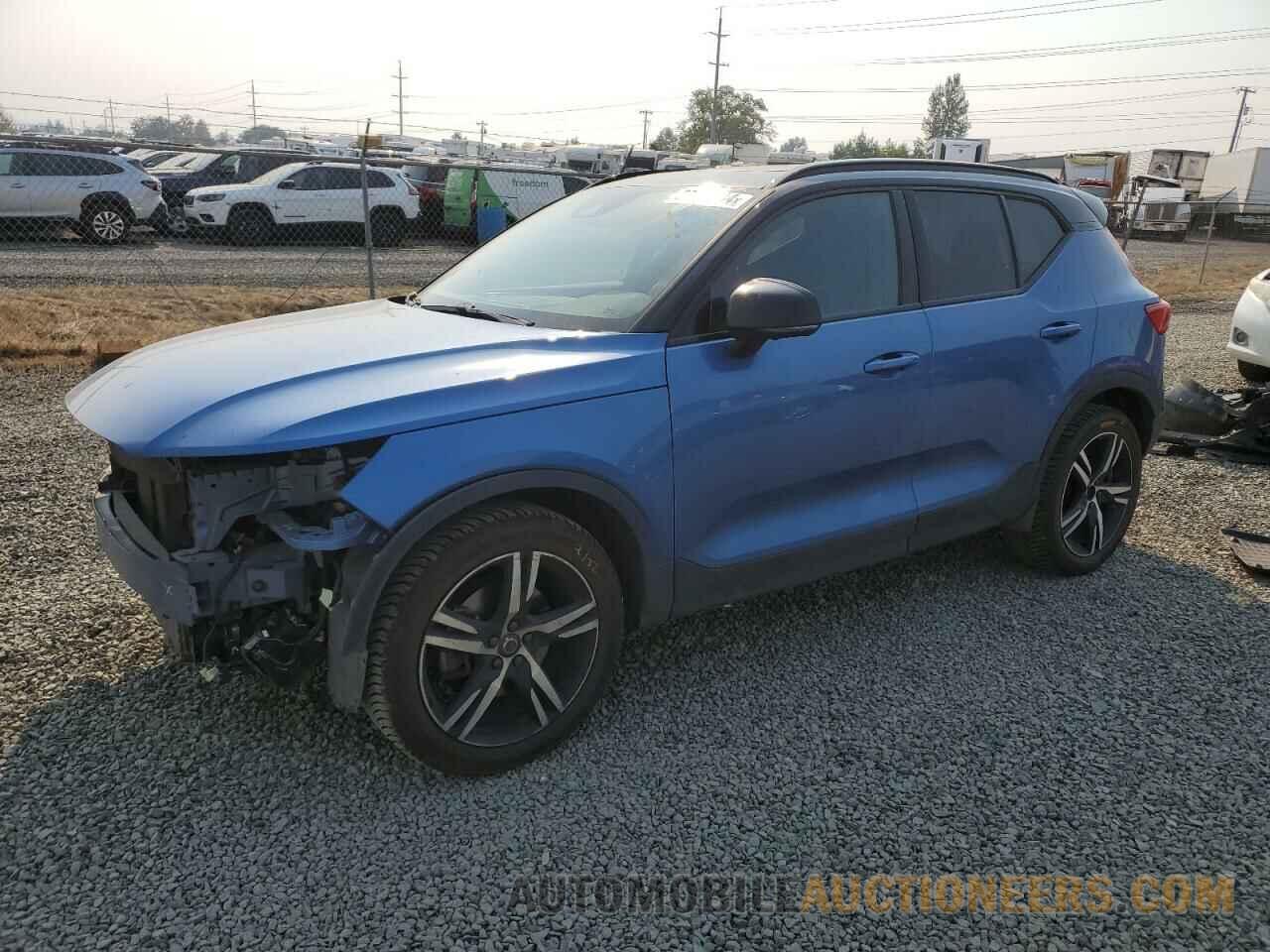 YV4162UM0K2125001 VOLVO XC40 2019