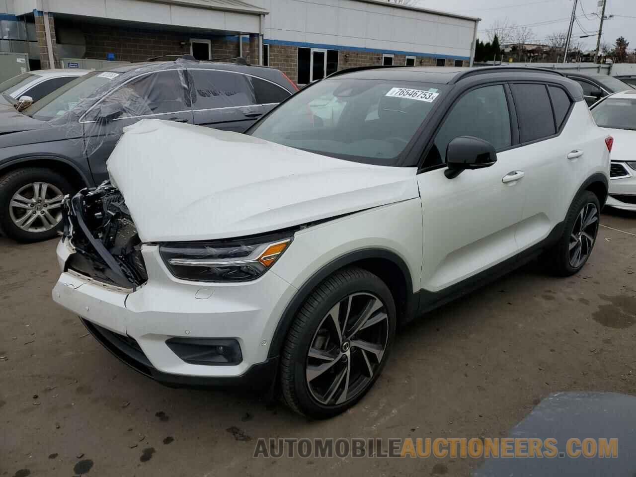 YV4162UM4K2106337 VOLVO XC40 2019