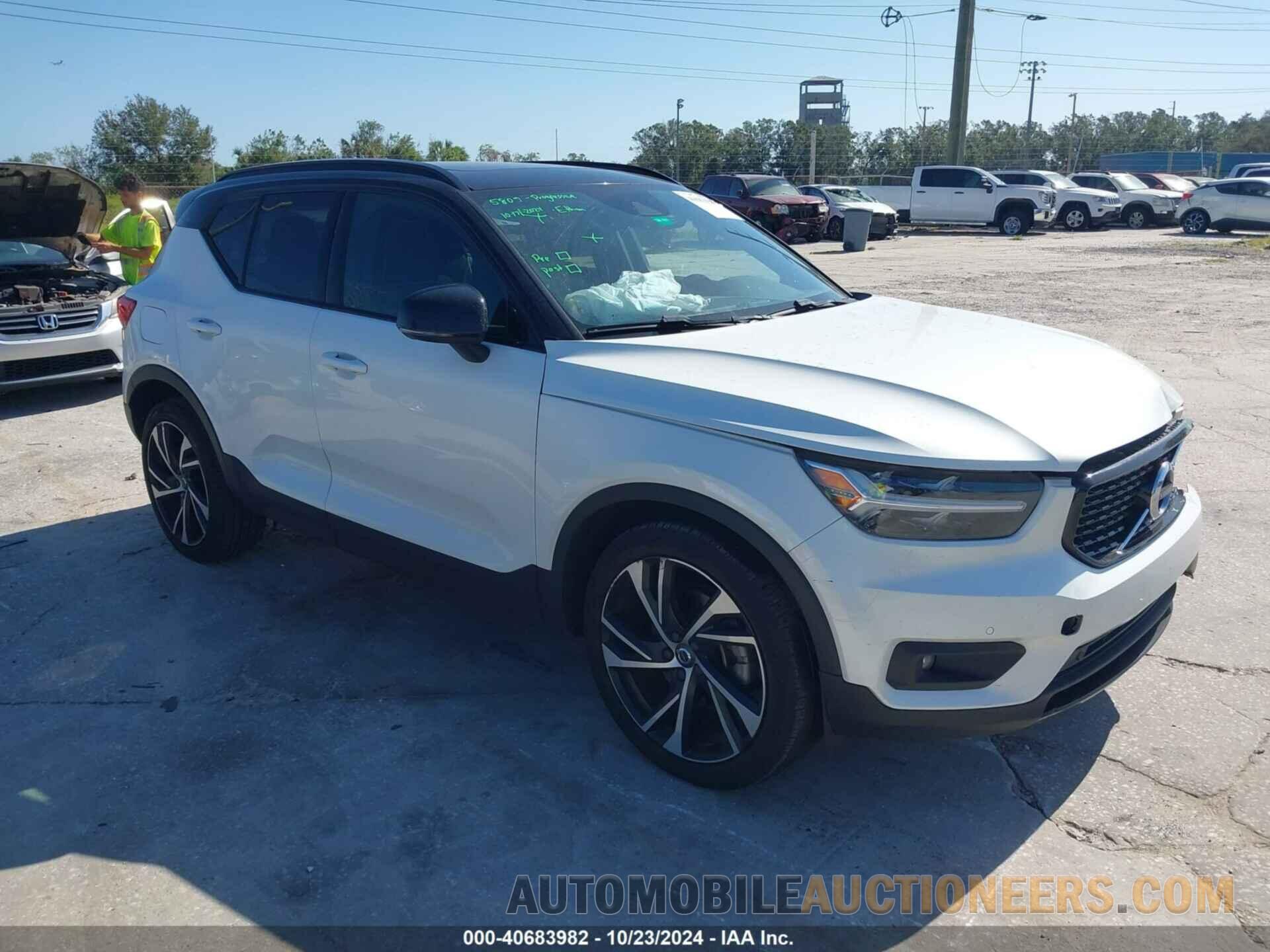 YV4162UM4L2348854 VOLVO XC40 2020