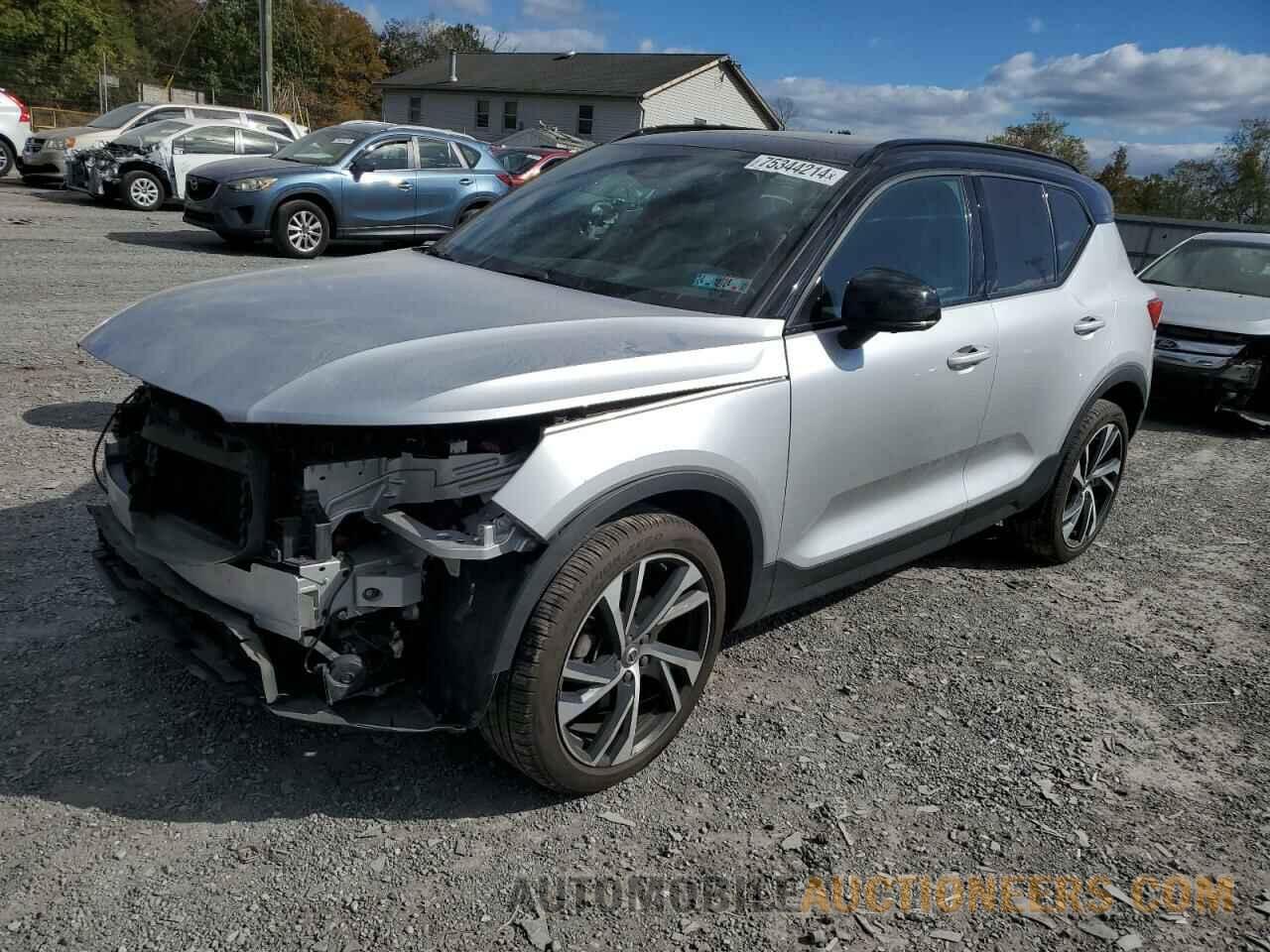 YV4162UM5K2141629 VOLVO XC40 2019