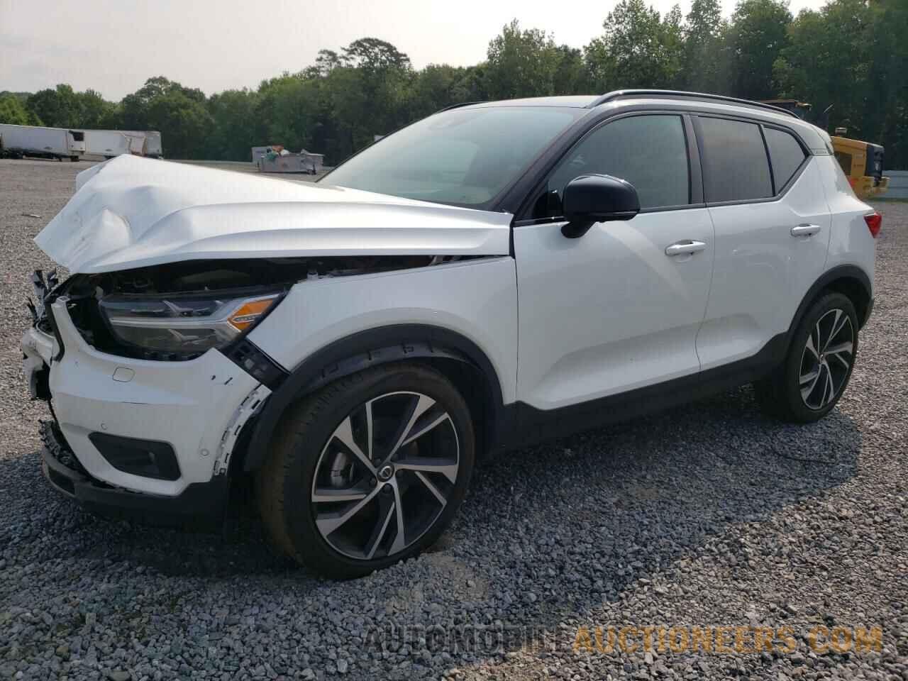 YV4162UM6K2105660 VOLVO XC40 2019