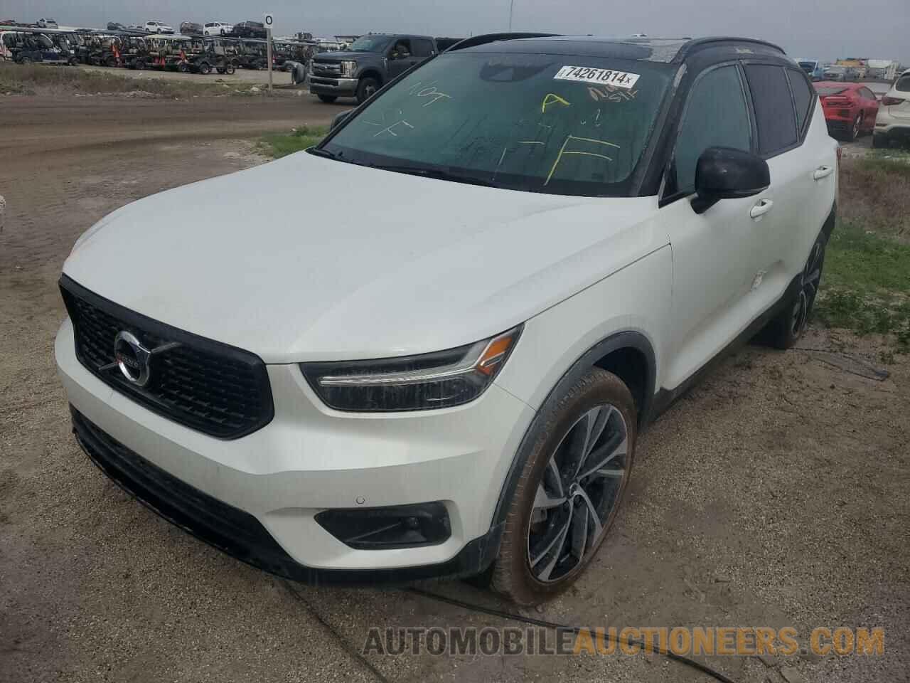 YV4162UM7M2468374 VOLVO XC40 2021