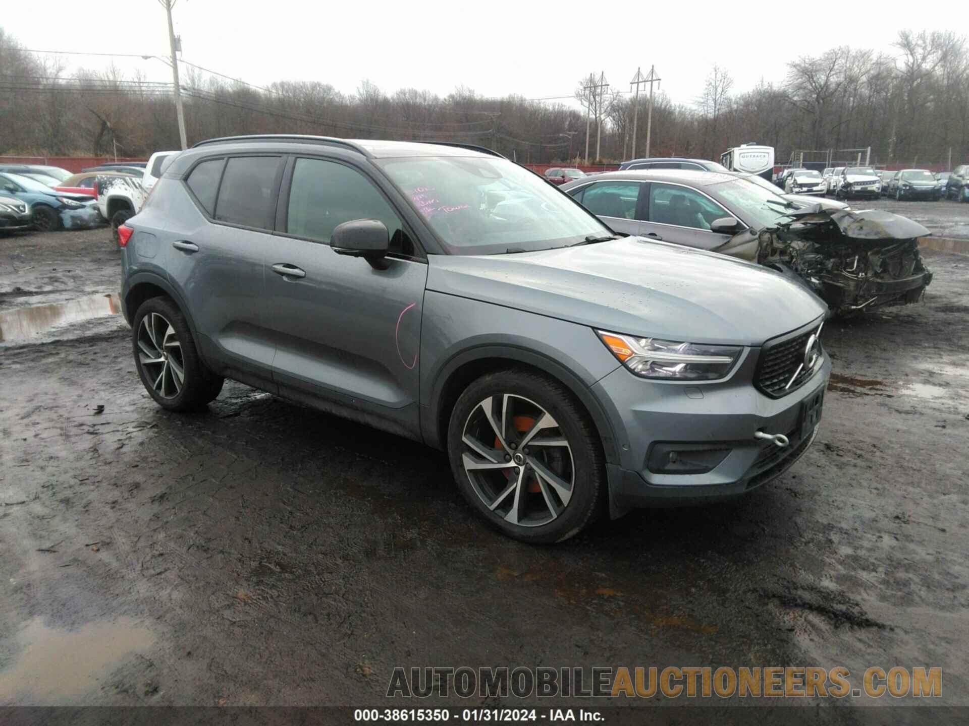 YV4162UM8K2130849 VOLVO XC40 2019