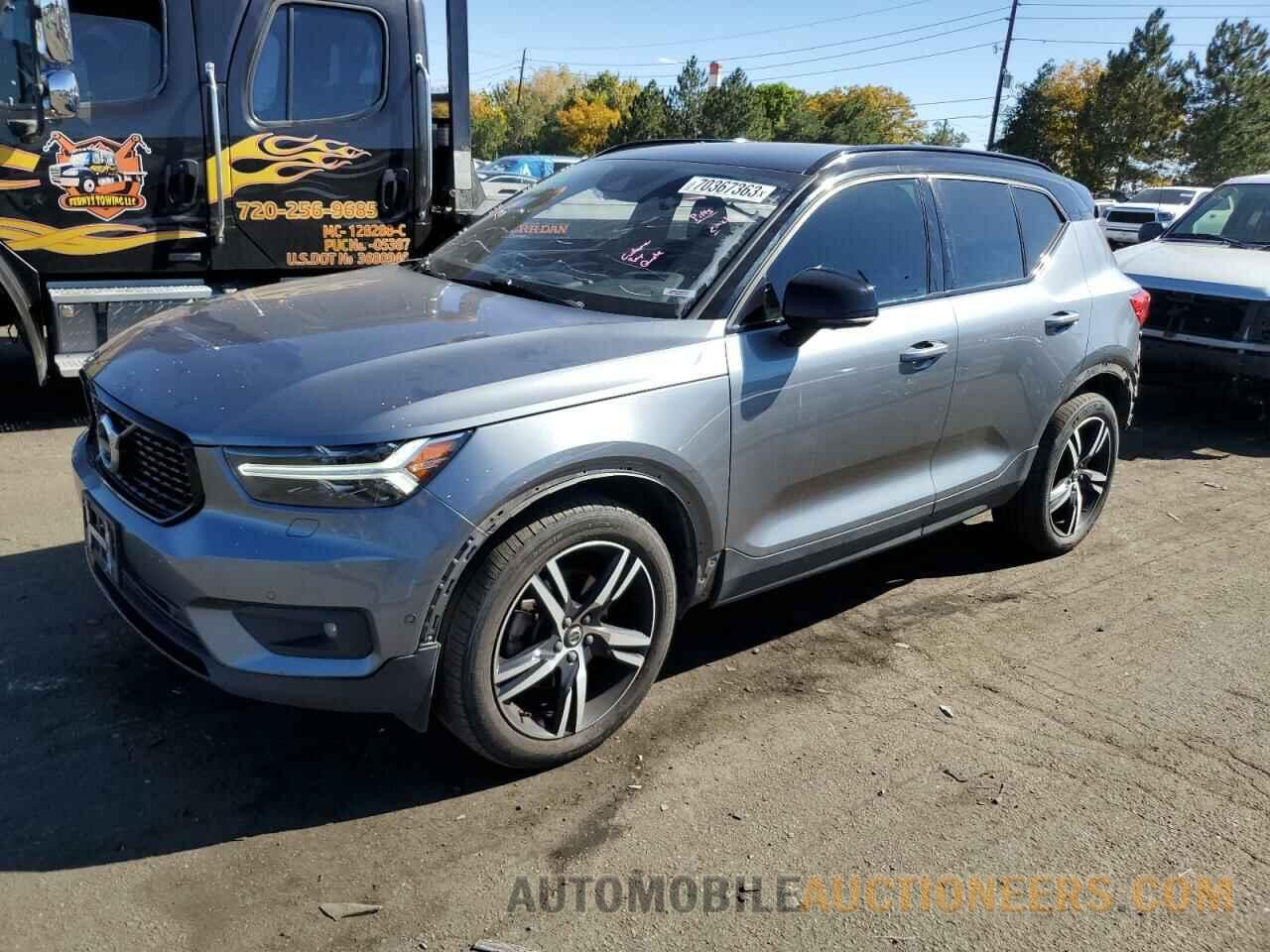 YV4162UM9K2061881 VOLVO XC40 2019