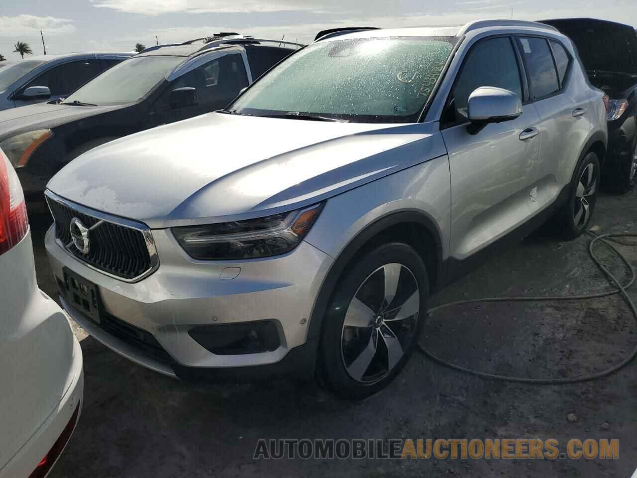 YV4162XZ1K2007952 VOLVO XC40 2019