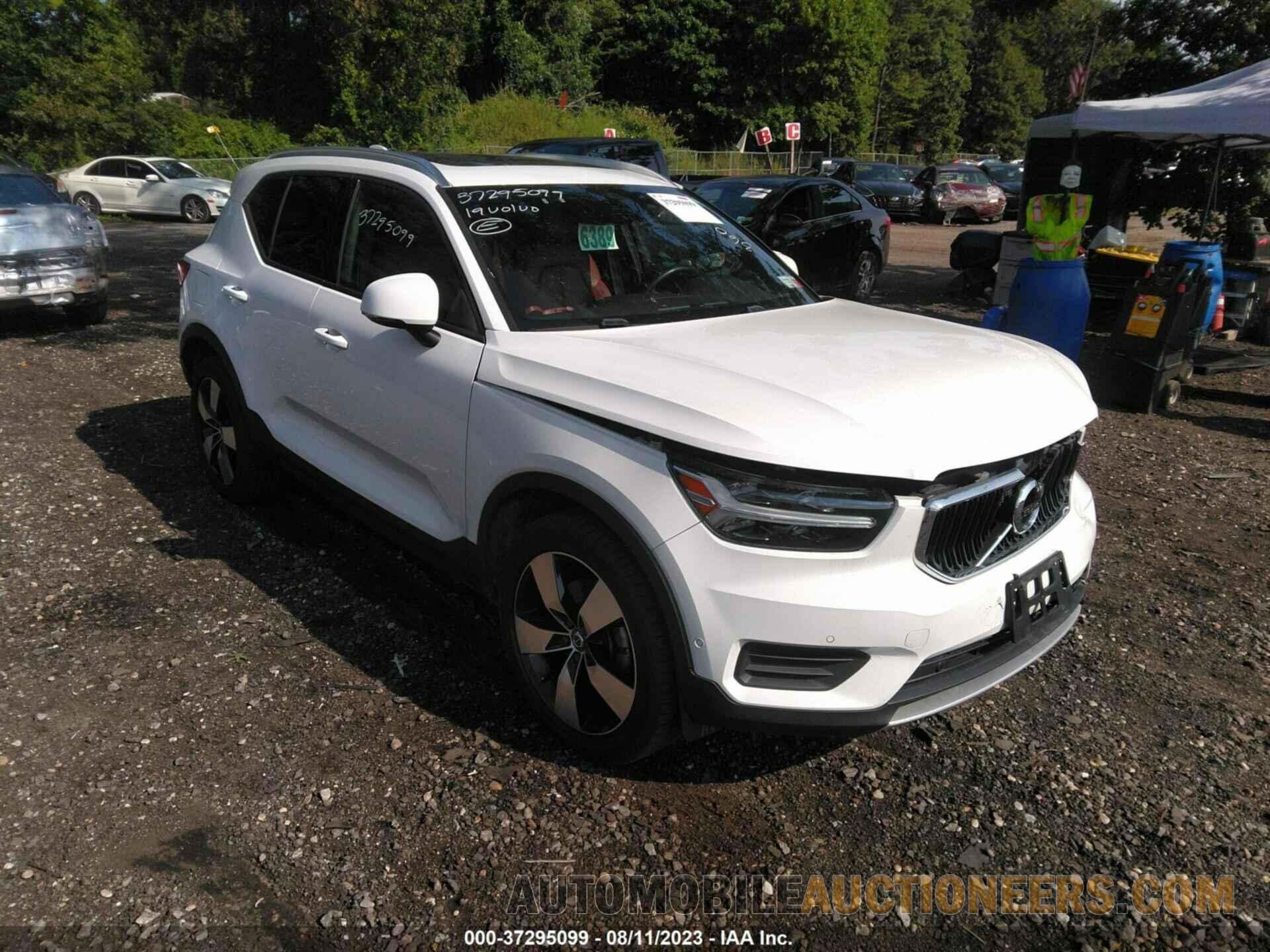 YV4162XZ2K2007829 VOLVO XC40 2019