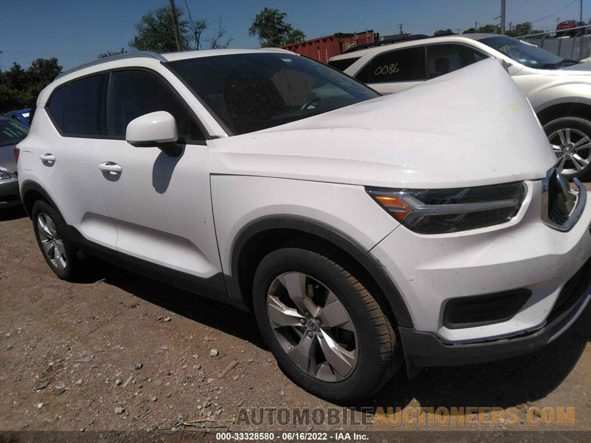 YV4162XZ2K2011699 VOLVO XC40 2019