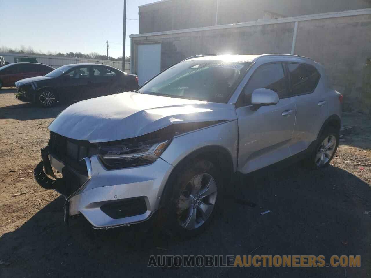 YV4162XZ3K2014272 VOLVO XC40 2019