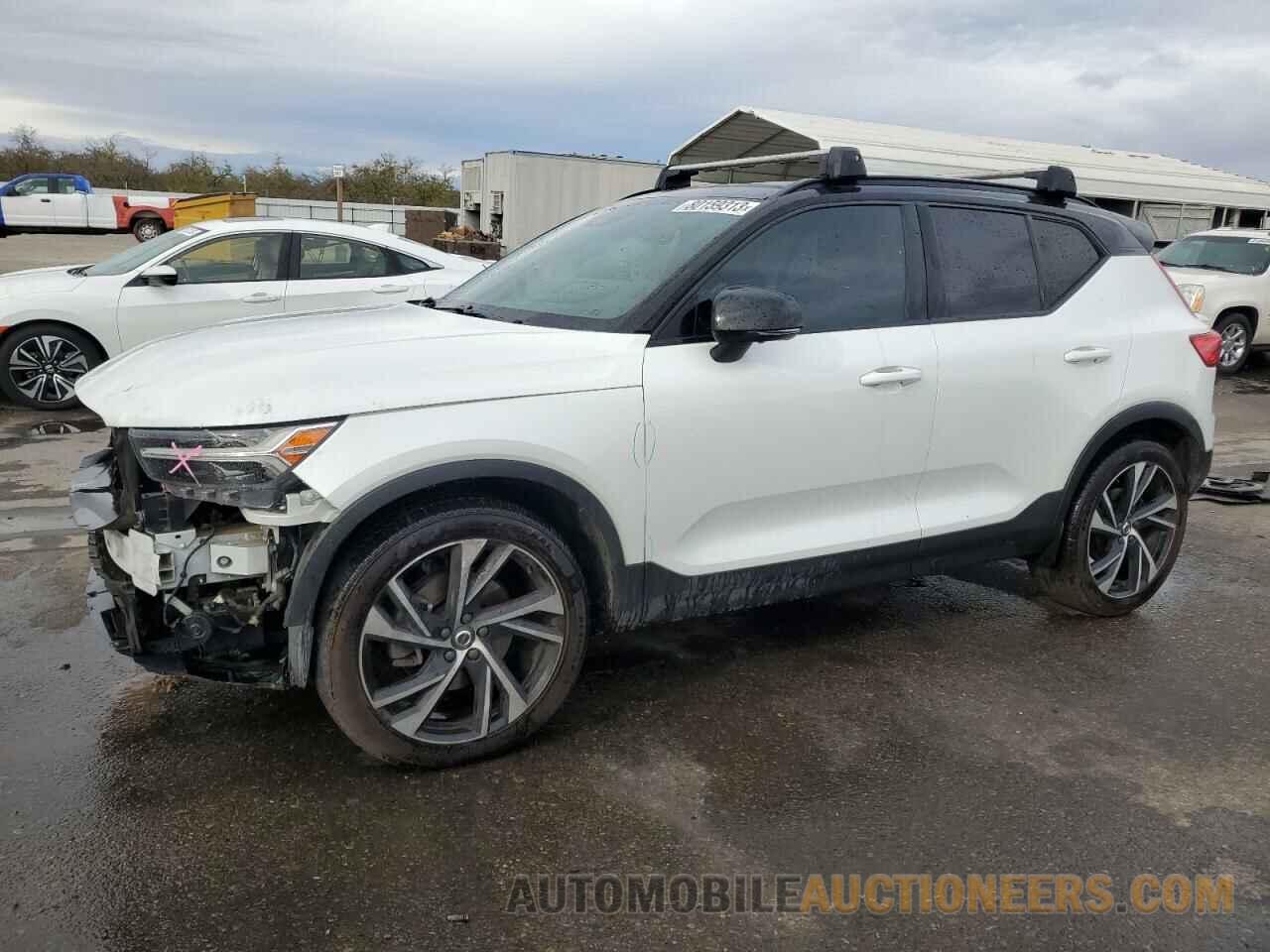 YV4162XZ4K2003068 VOLVO XC40 2019