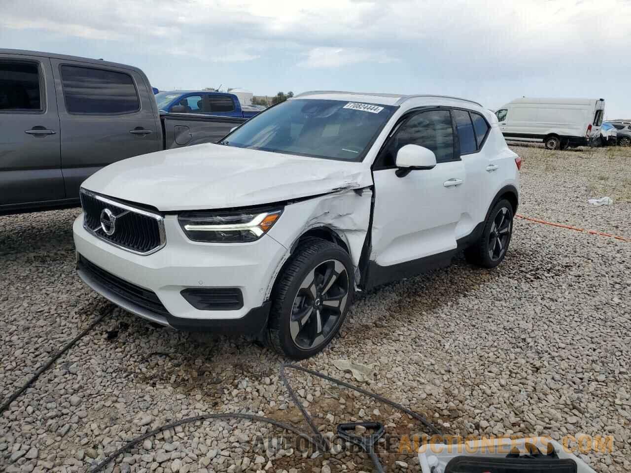 YV4162XZ7K2019068 VOLVO XC40 2019