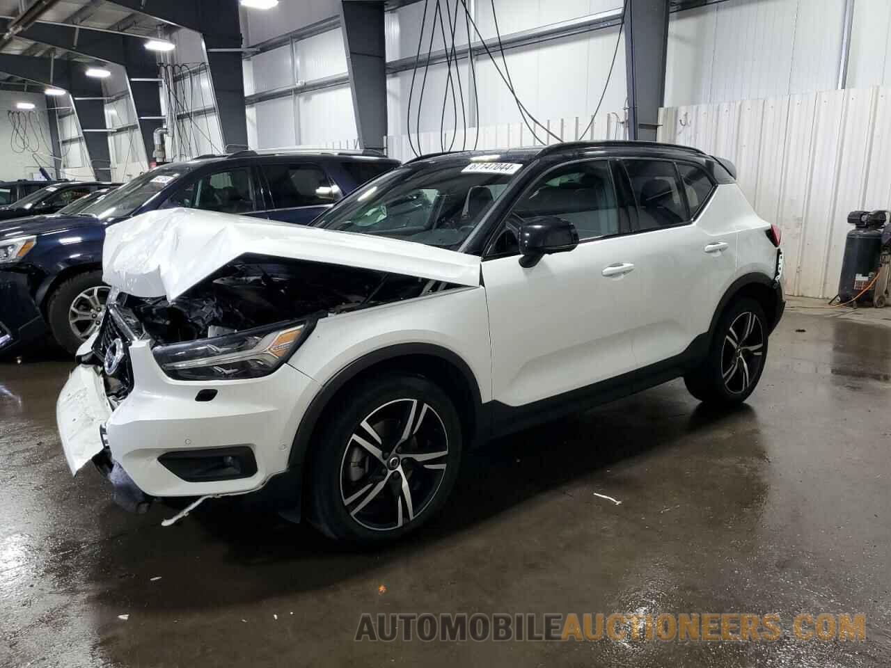 YV4162XZ8K2009102 VOLVO XC40 2019