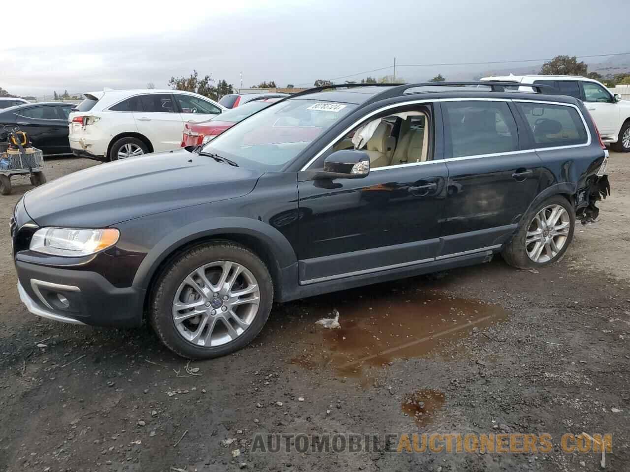 YV440MBK8G1268318 VOLVO XC70 2016