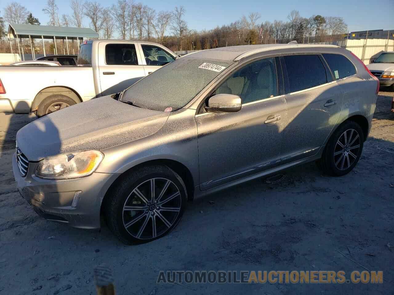 YV440MDK4G2812885 VOLVO XC60 2016