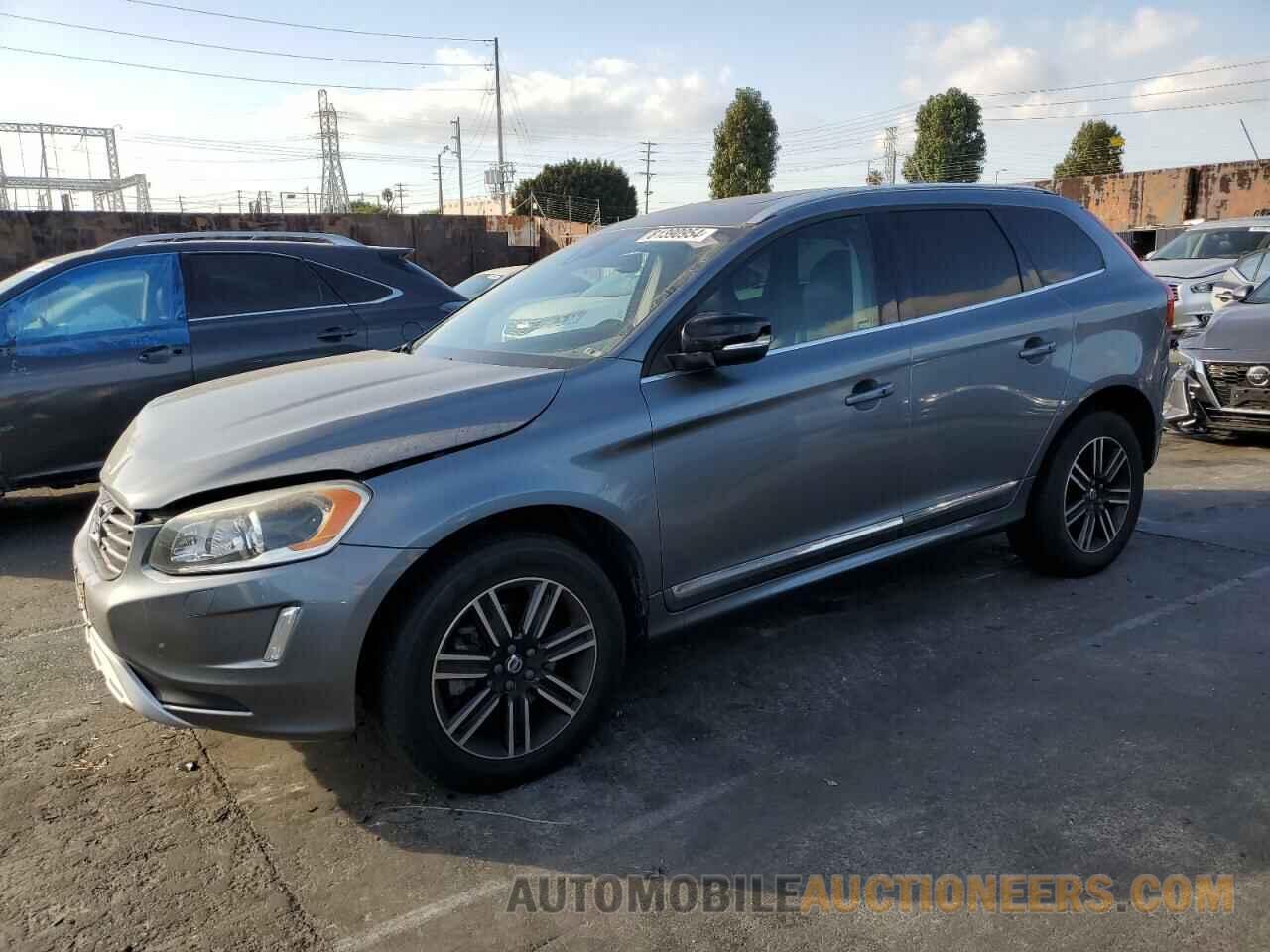 YV440MDR1H2225641 VOLVO XC60 2017