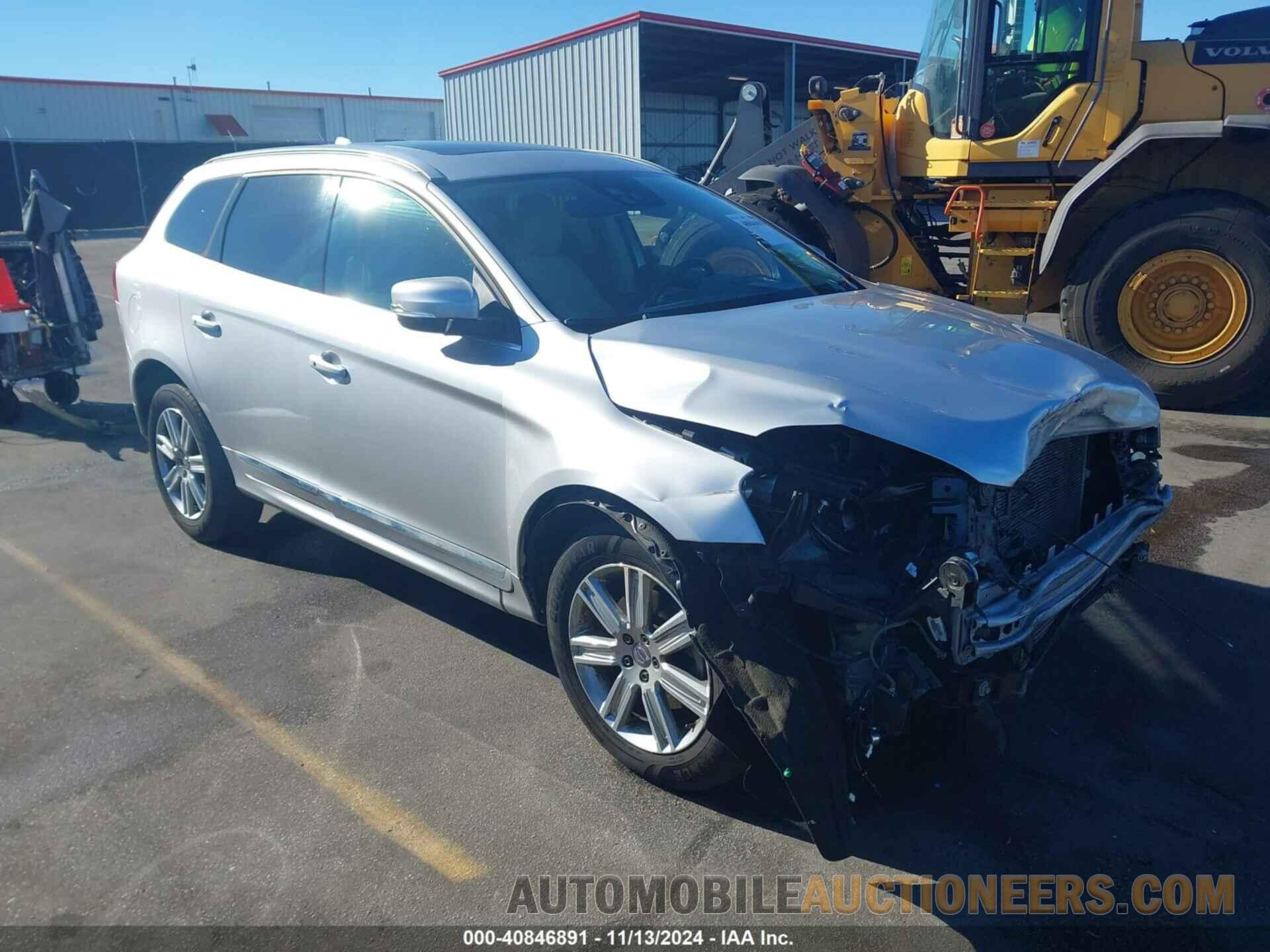 YV440MDU6H2158989 VOLVO XC60 2017