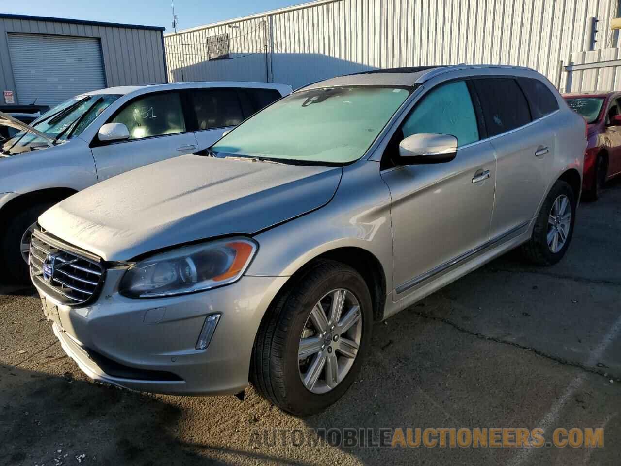 YV440MDU8H2008575 VOLVO XC60 2017