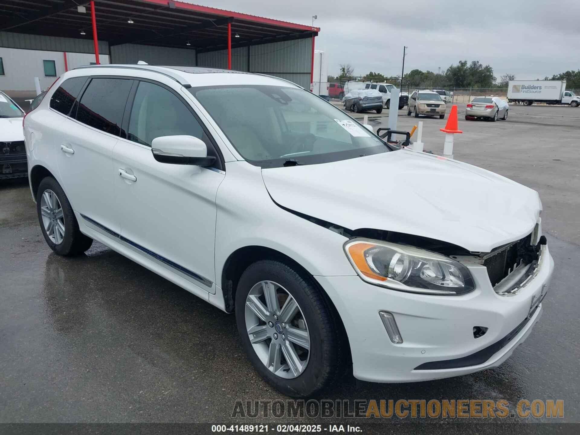 YV440MDU8H2034979 VOLVO XC60 2017