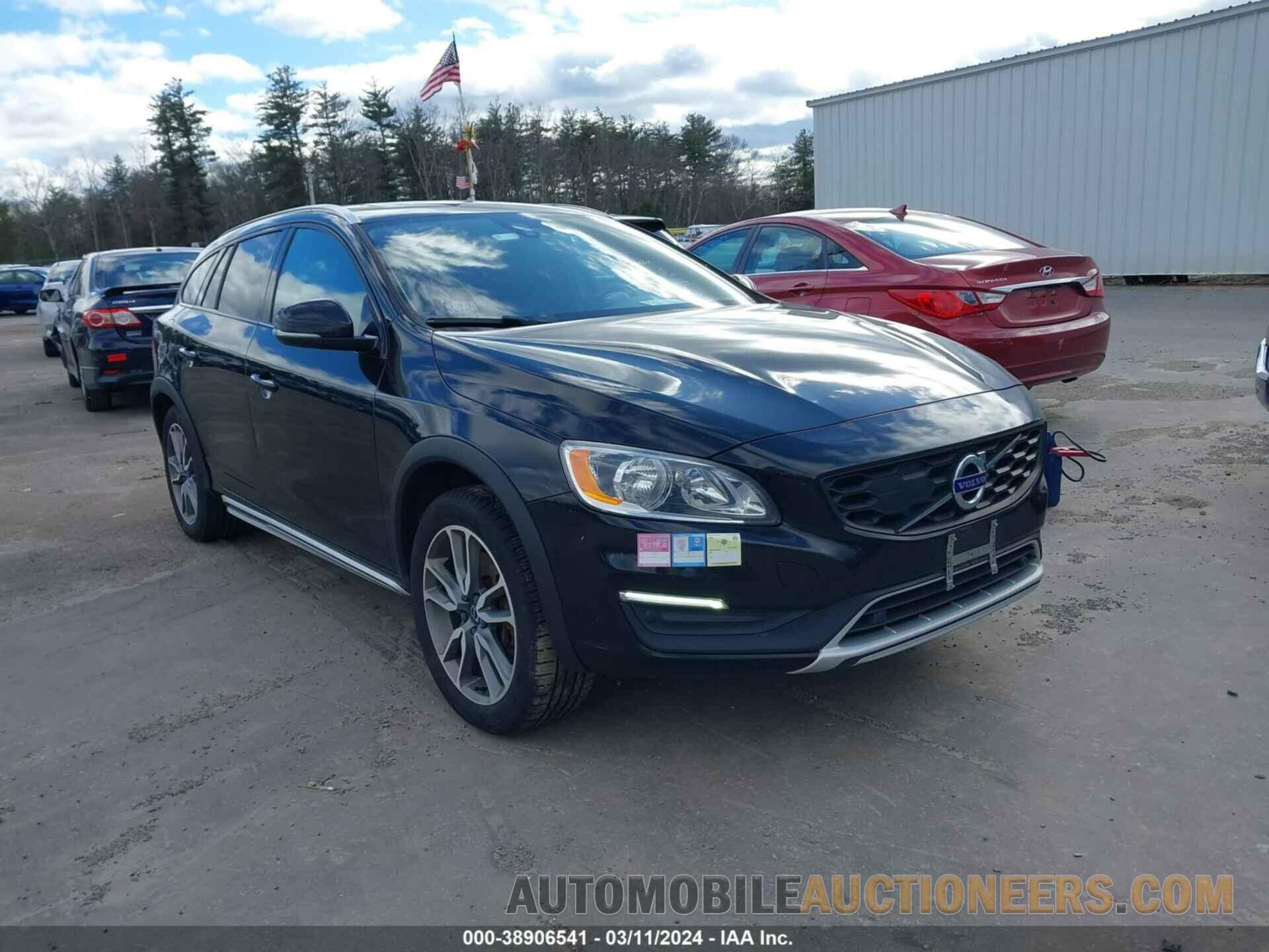 YV440MWK0J2054533 VOLVO V60 CROSS COUNTRY 2018