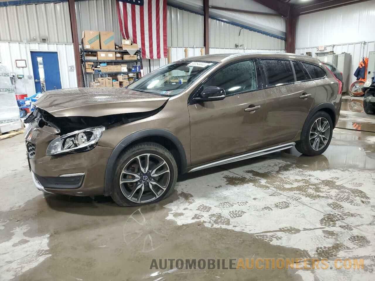 YV440MWK4J2057614 VOLVO V60 2018