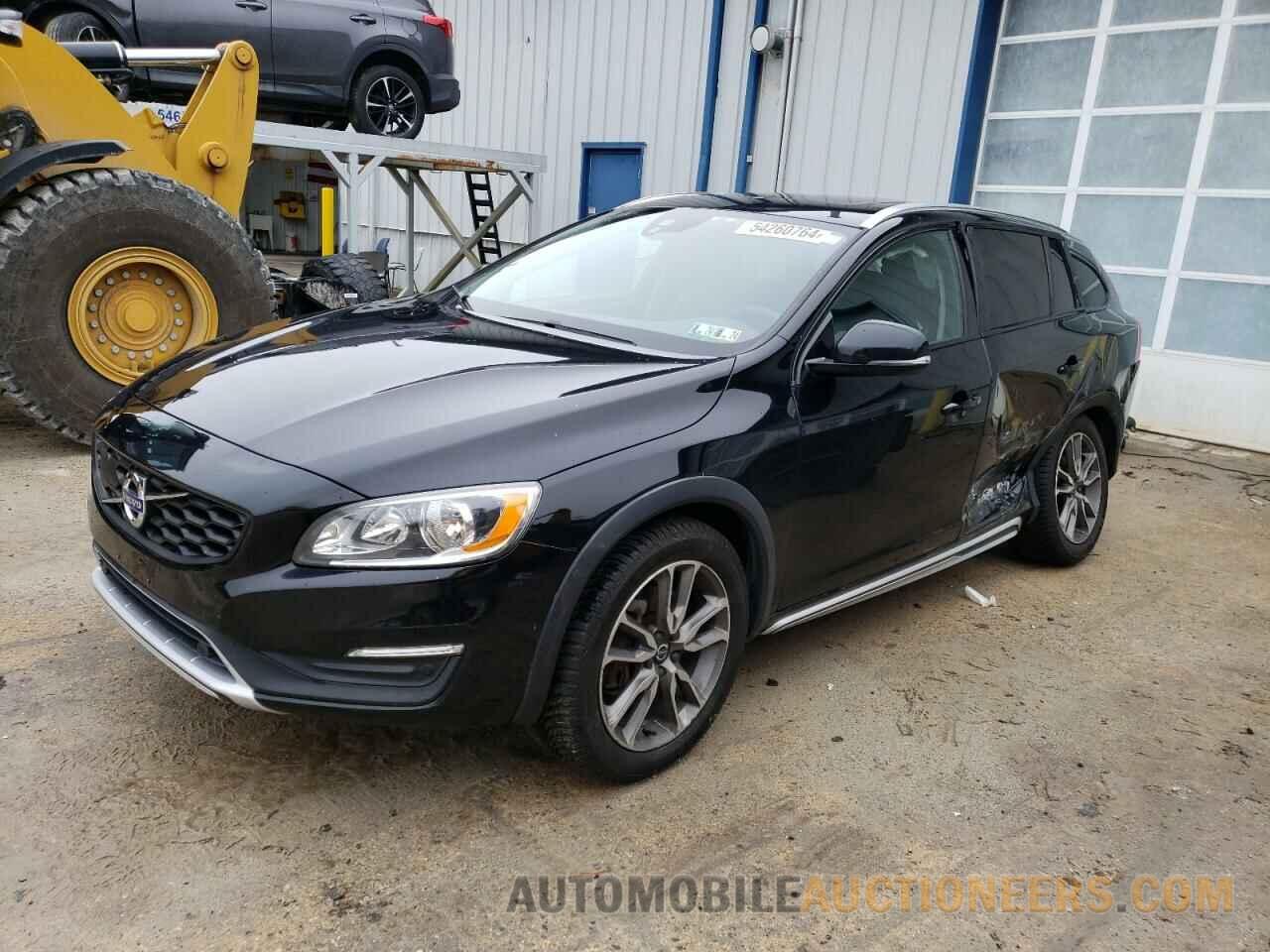 YV440MWK5J2054950 VOLVO V60 2018