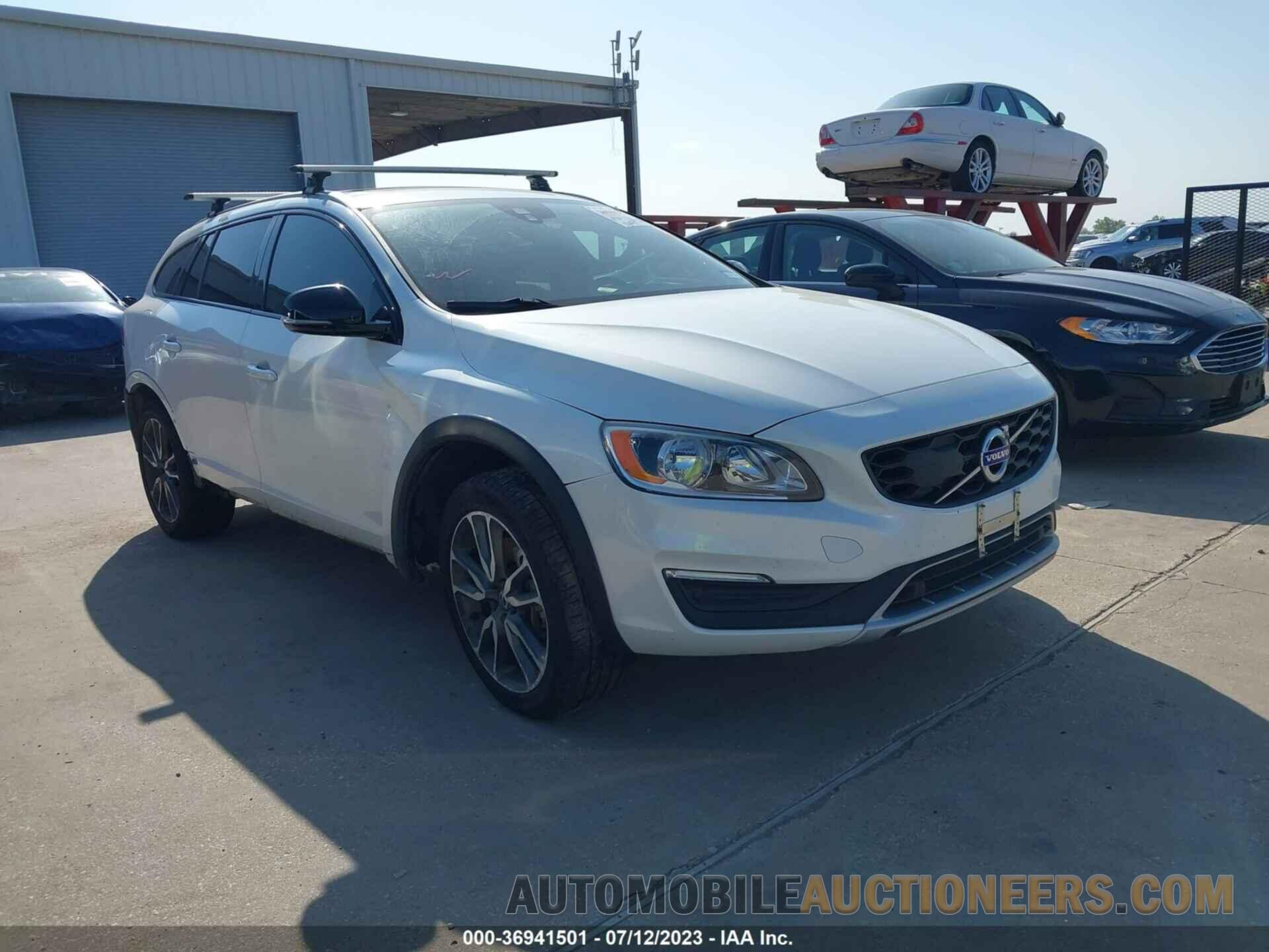 YV440MWK7H1027233 VOLVO V60 CROSS COUNTRY 2017