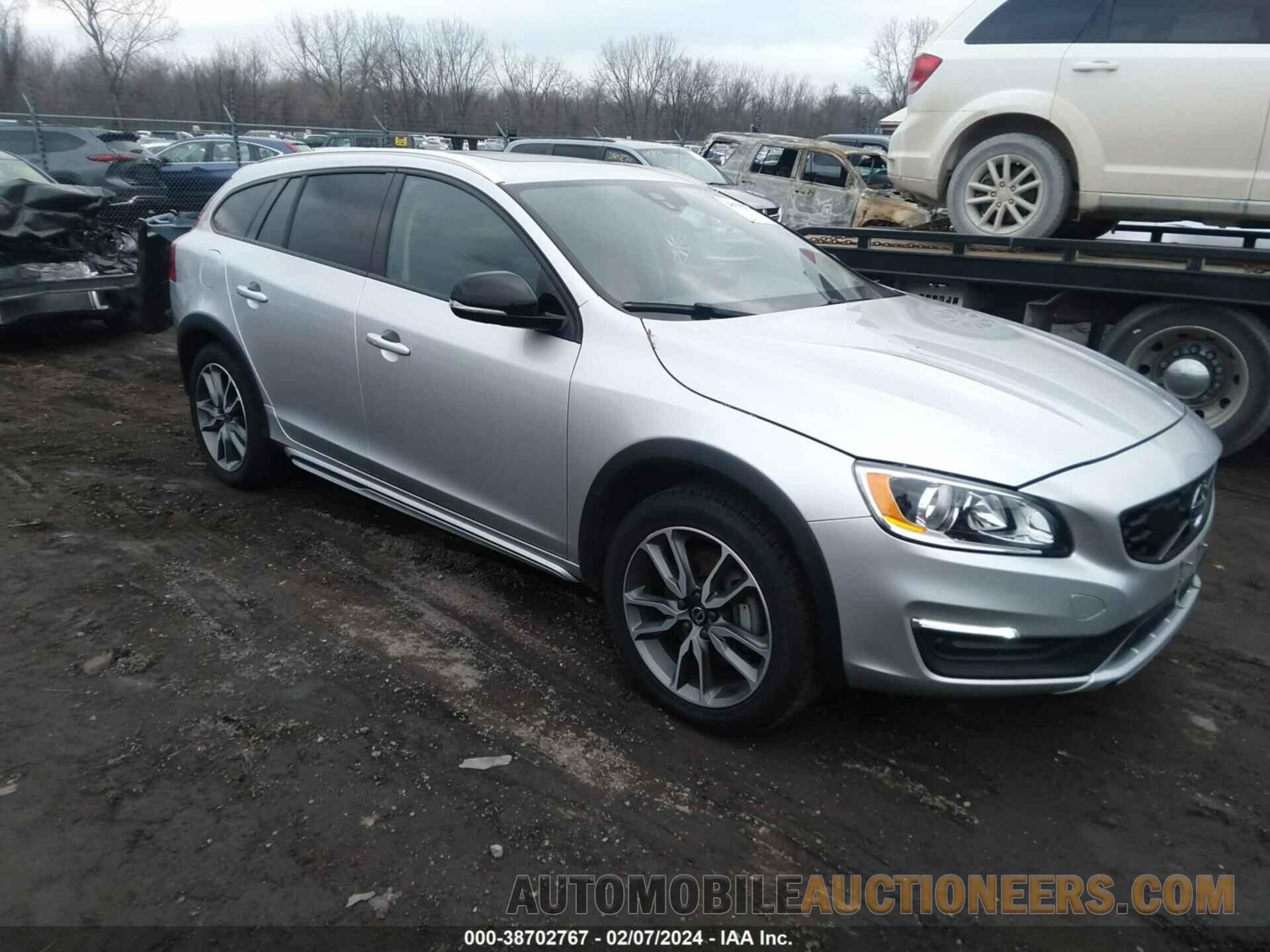 YV440MWK9H1032157 VOLVO V60 CROSS COUNTRY 2017