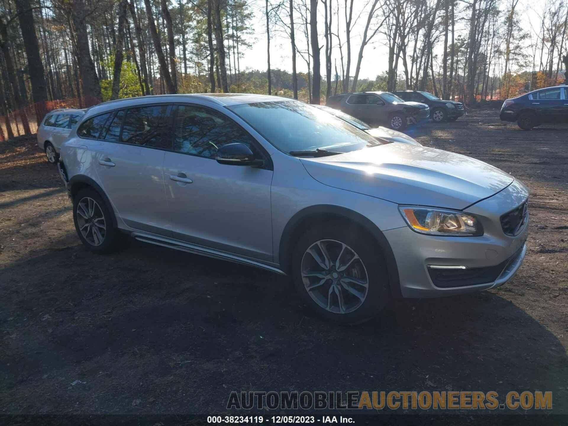 YV440MWKXJ2054538 VOLVO V60 CROSS COUNTRY 2018