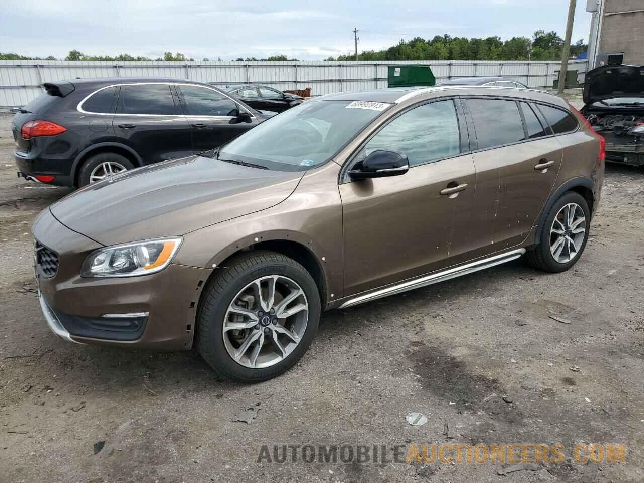 YV440MWKXJ2056497 VOLVO V60 2018