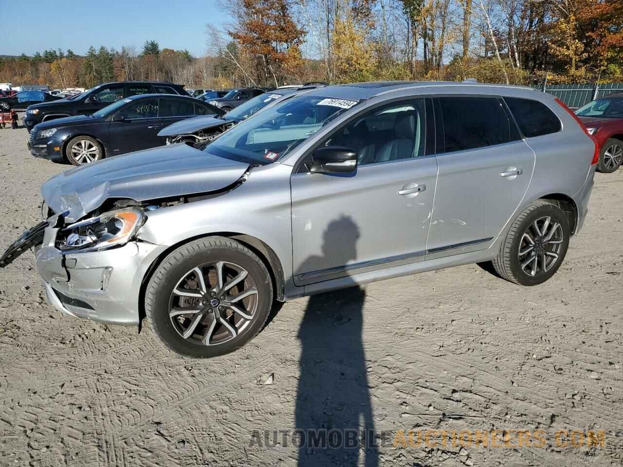 YV449MRR6H2028043 VOLVO XC60 2017