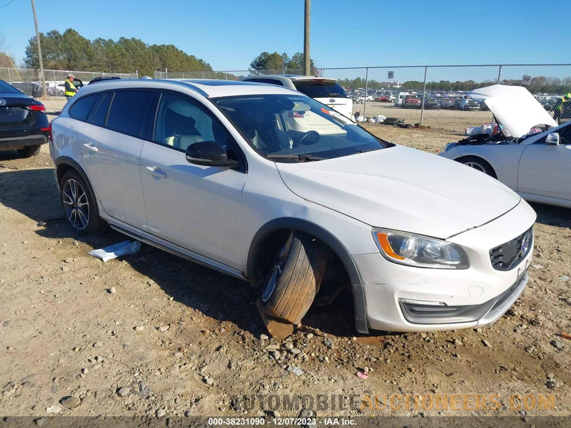 YV4612HK2G1003122 VOLVO V60 CROSS COUNTRY 2016