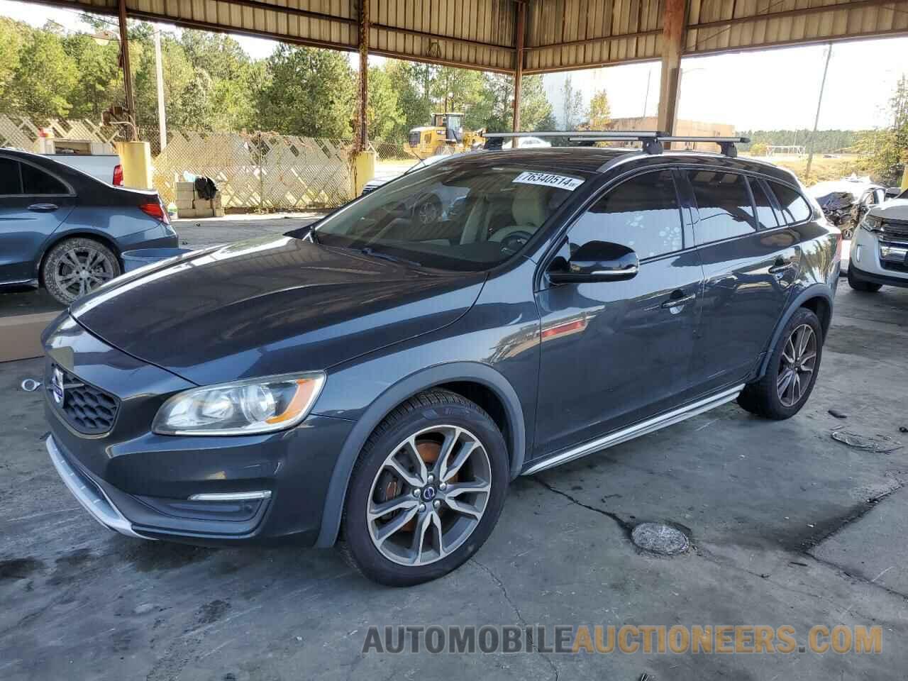 YV4612HK3F1001328 VOLVO V60 2015