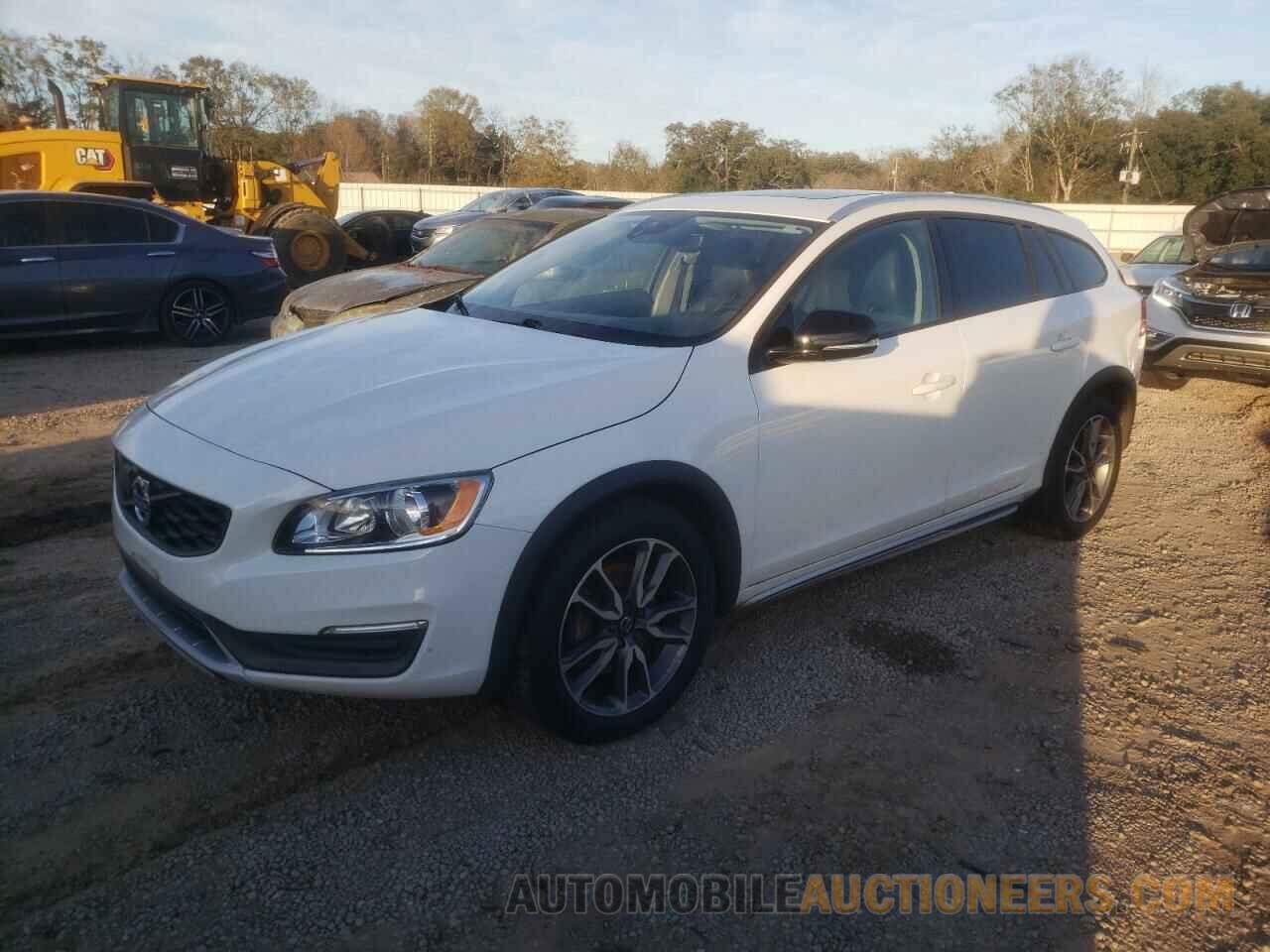 YV4612HK3G1003047 VOLVO V60 2016